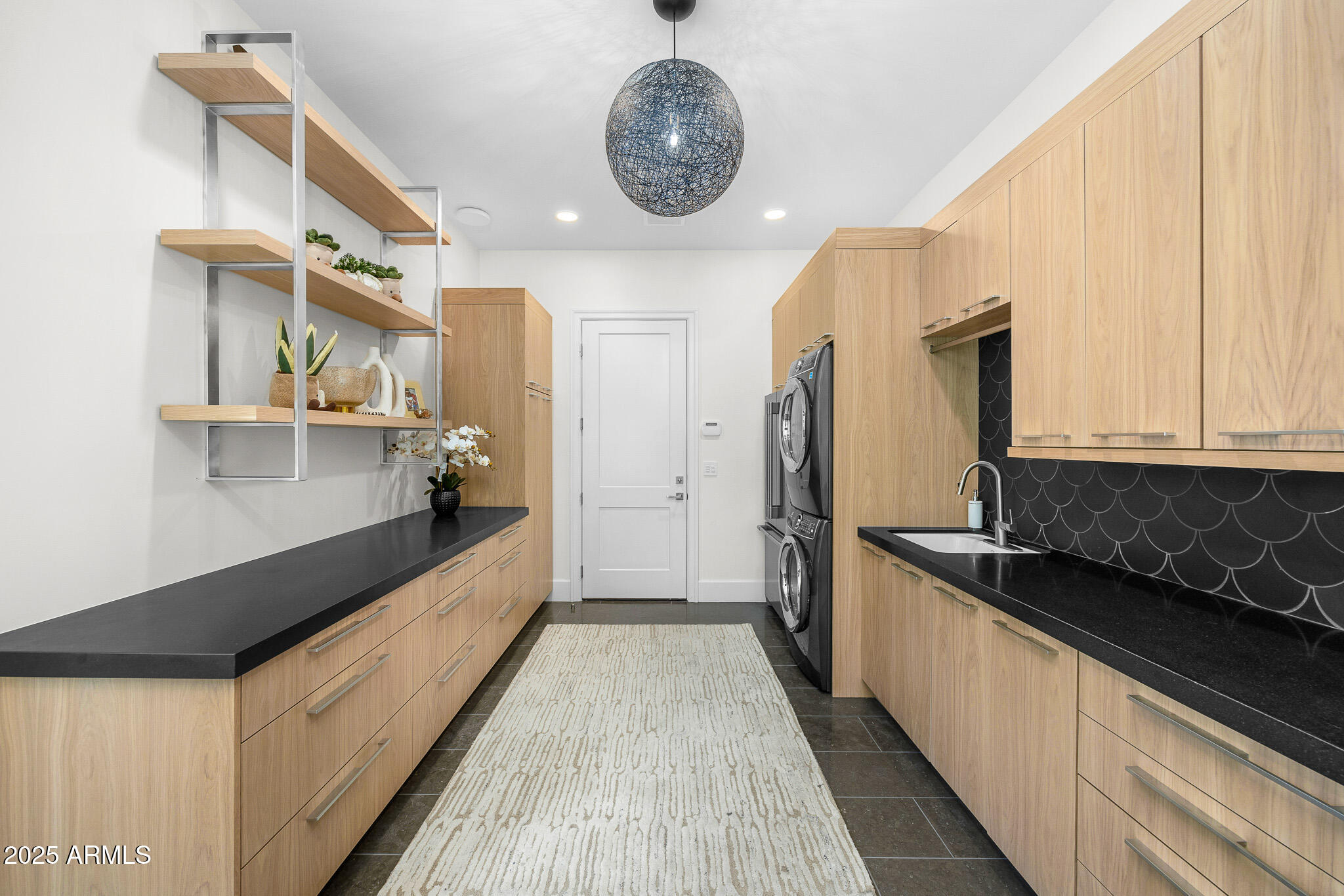 6235 E MONTECITO Avenue