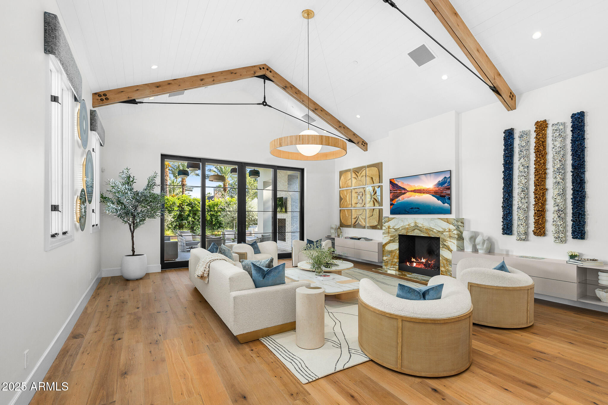 6235 E MONTECITO Avenue