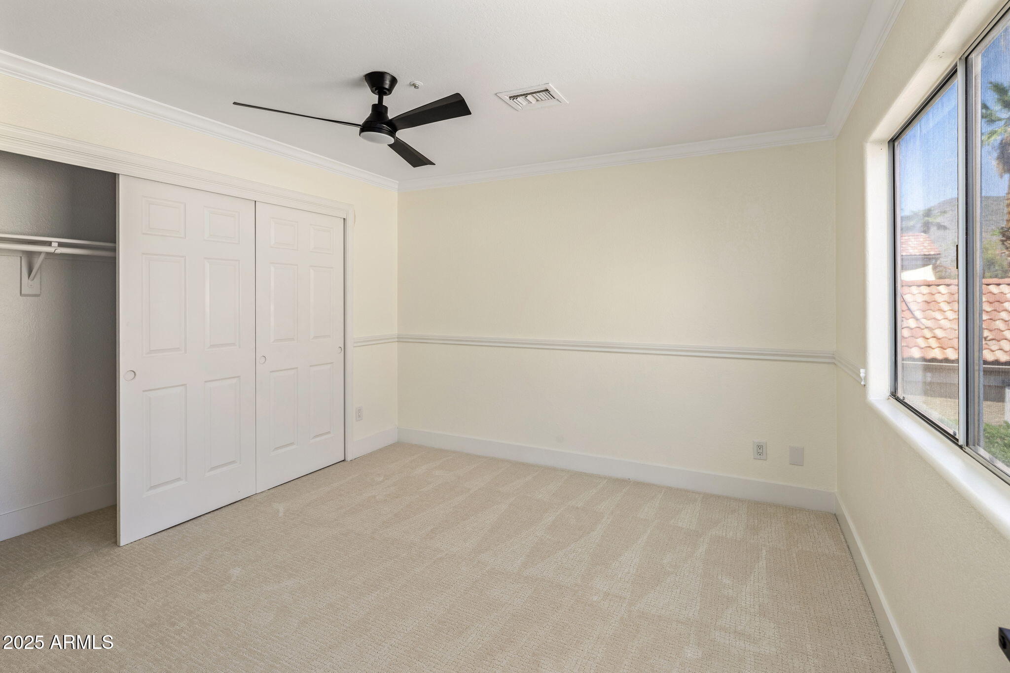 11248 E SUNNYSIDE Drive