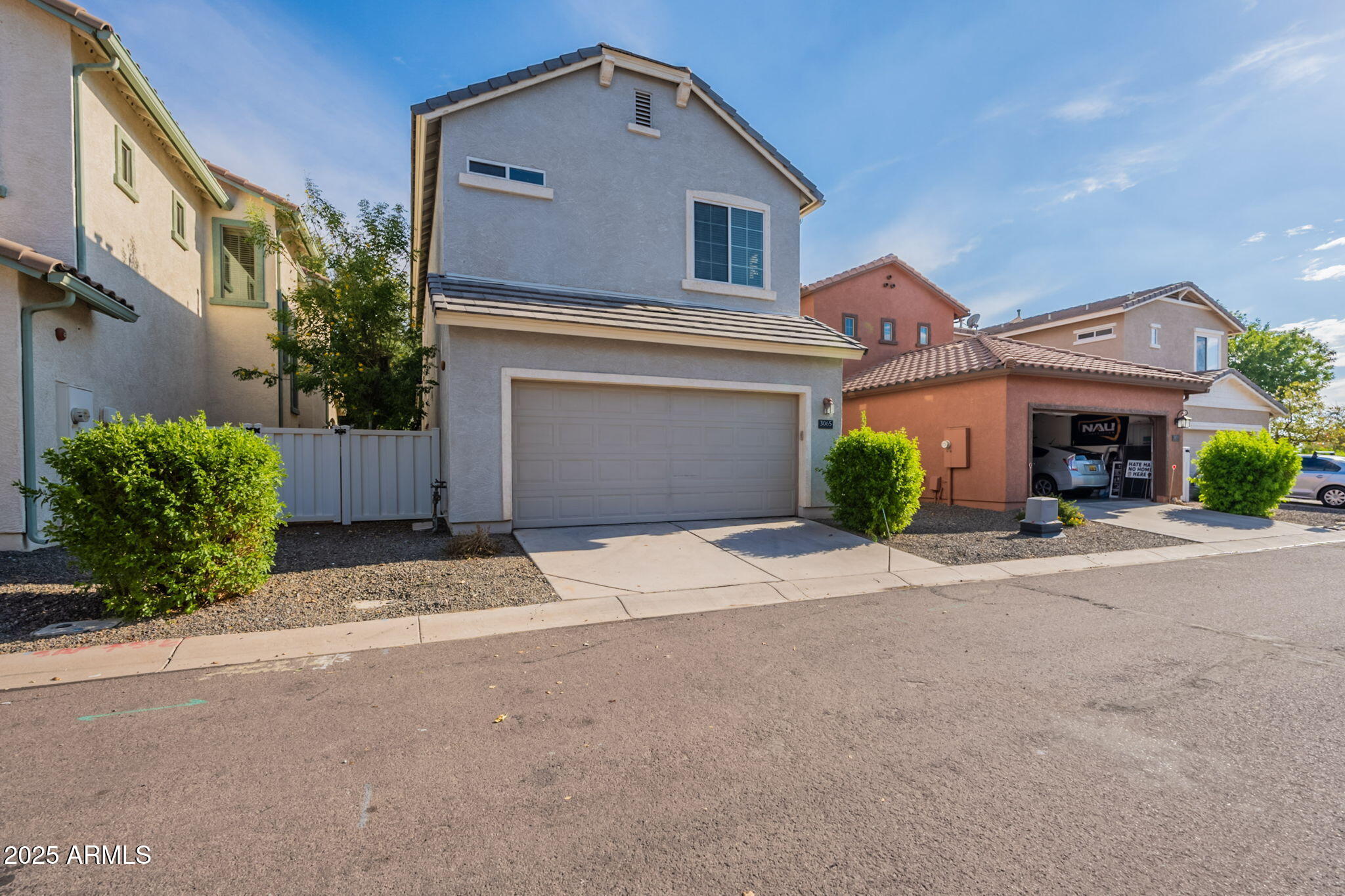 3065 E TAMARISK Street