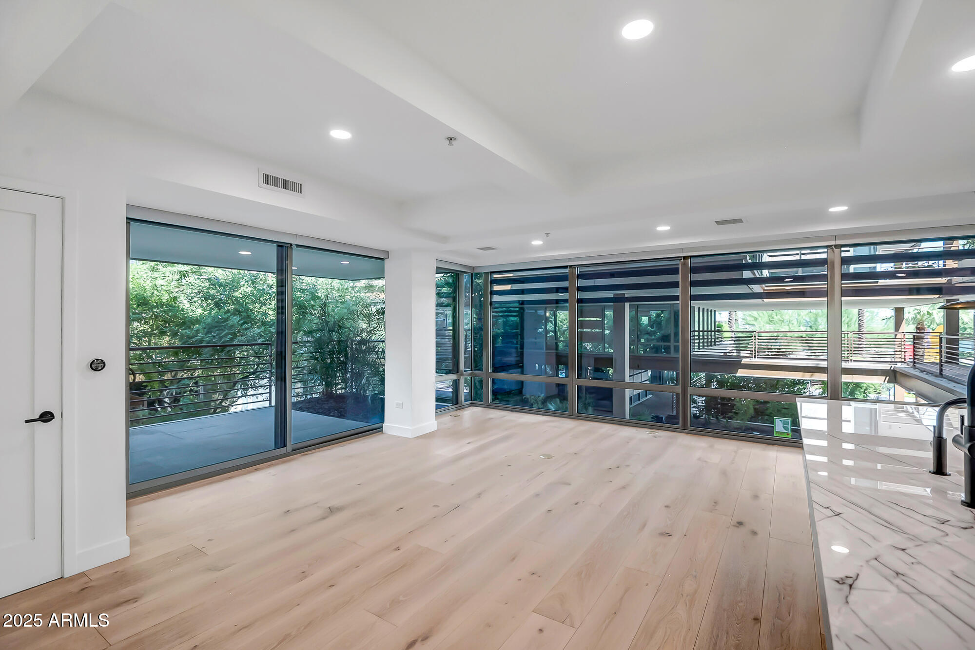 7157 E RANCHO VISTA Drive, 2007