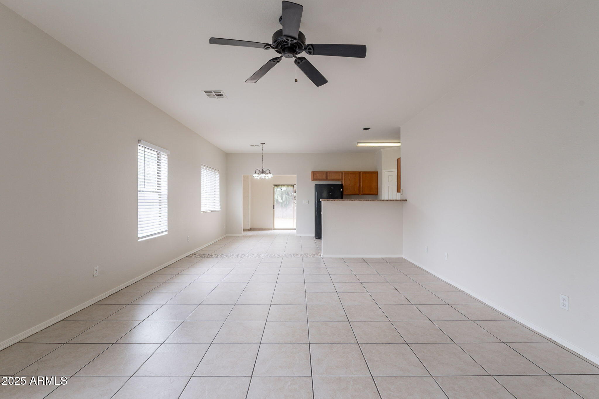 2210 N 27TH Place