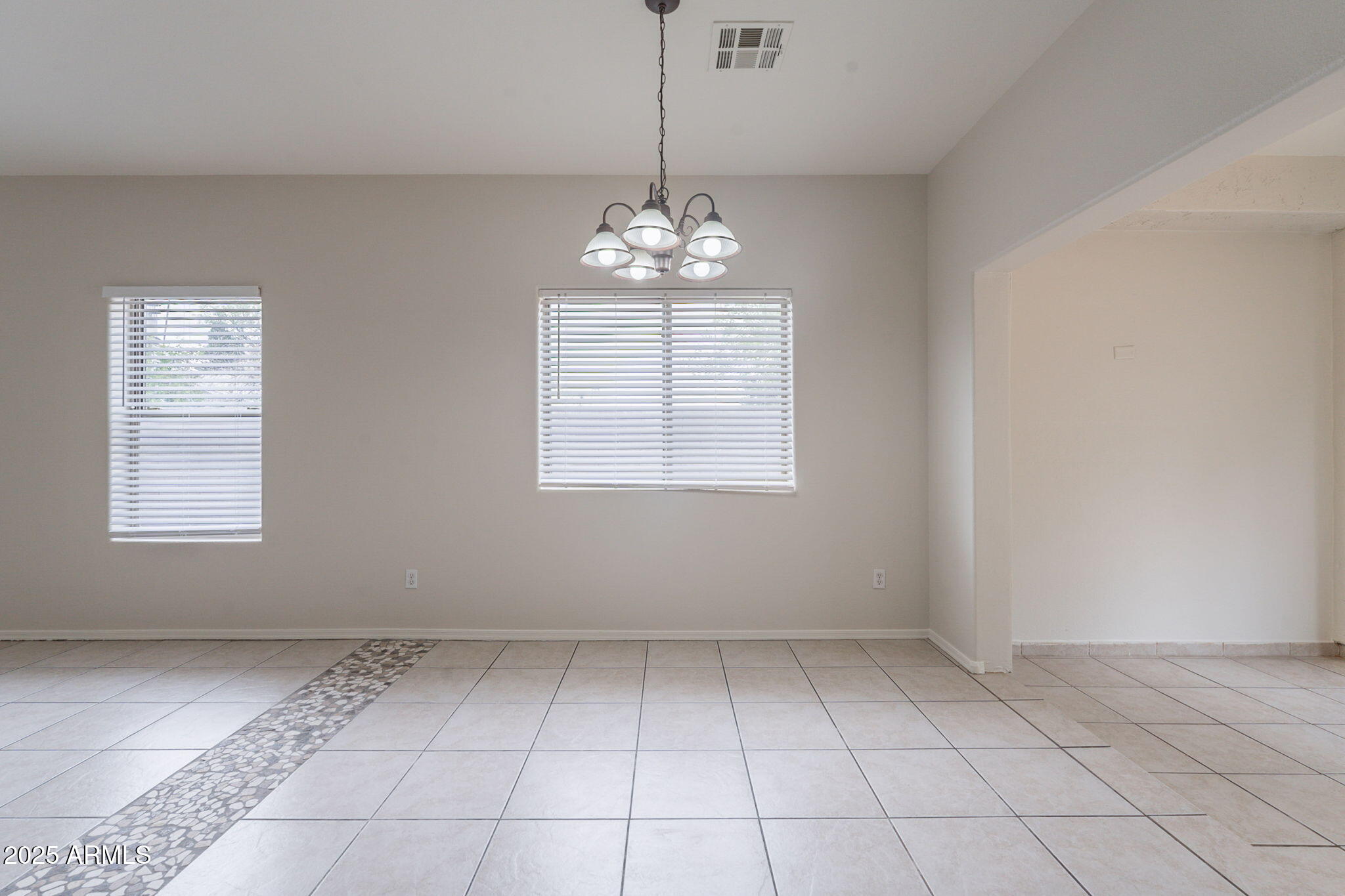 2210 N 27TH Place