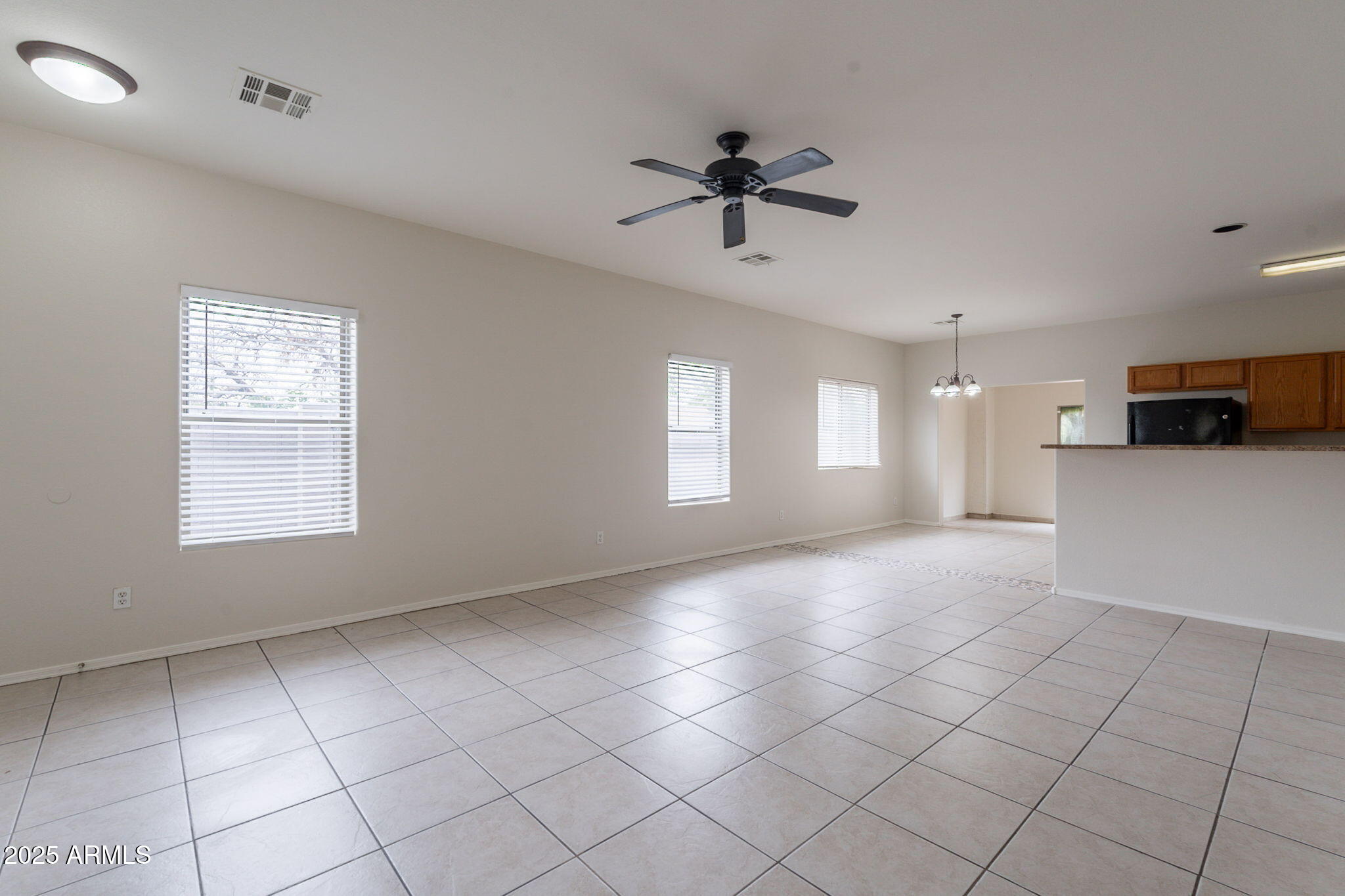 2210 N 27TH Place