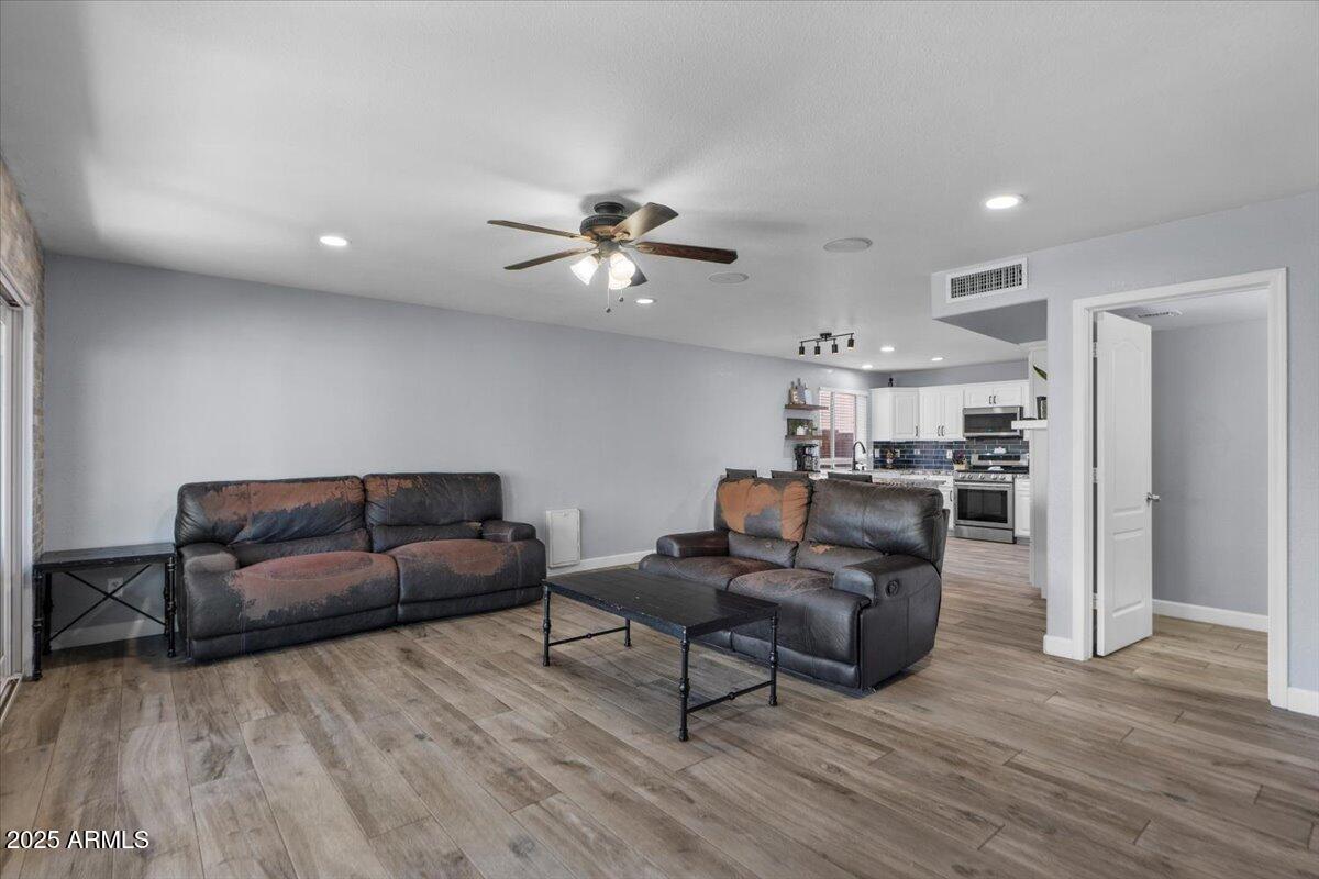 8142 E PLATA Avenue
