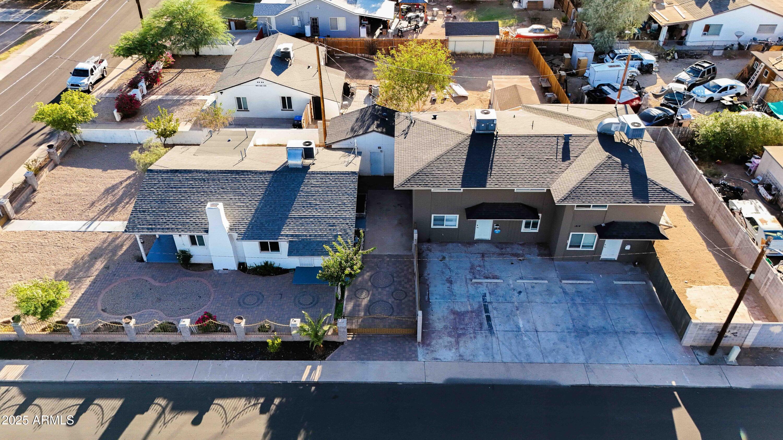 2646 E WILLETTA Street