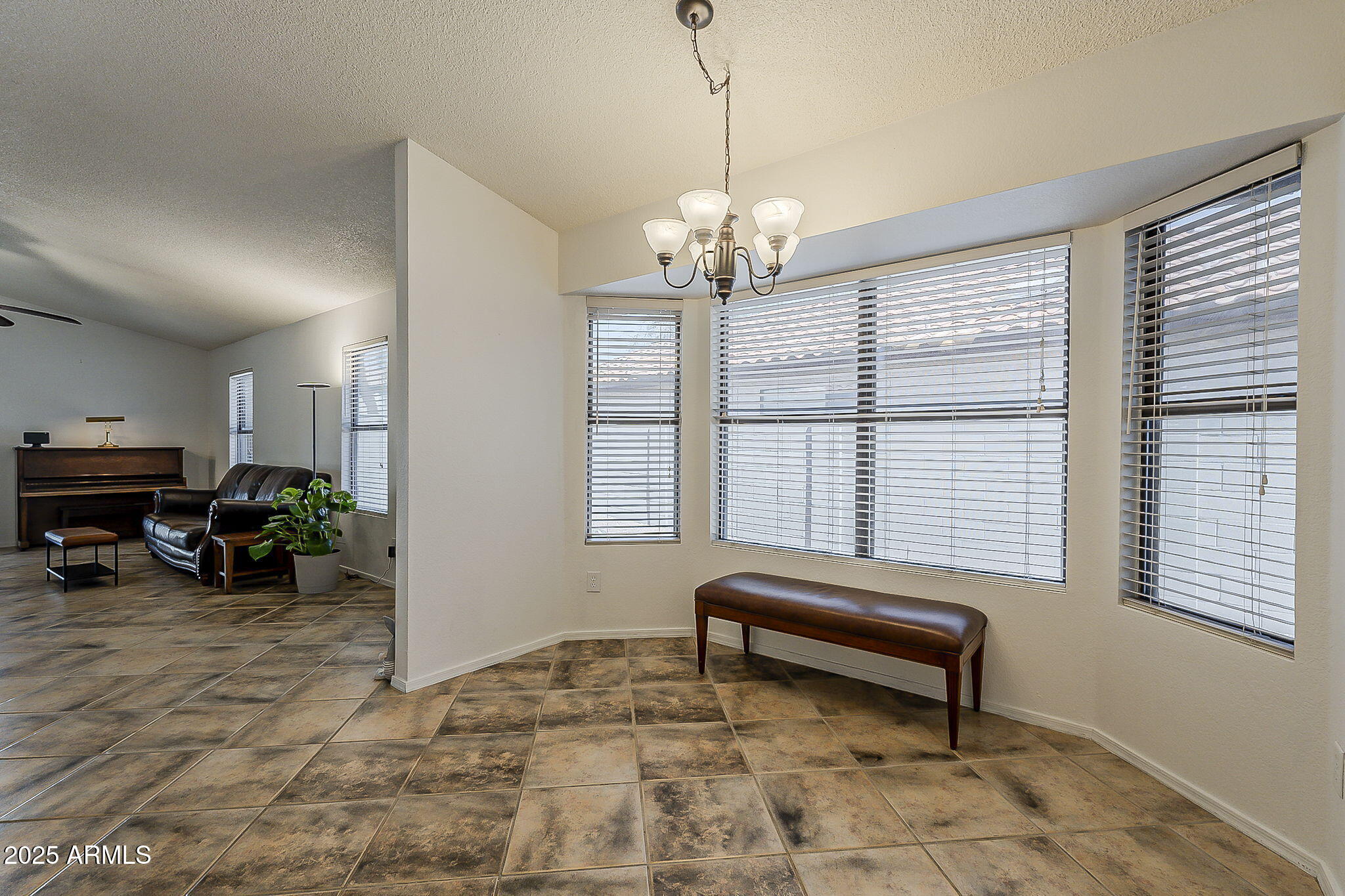 1322 S PARKCREST Street