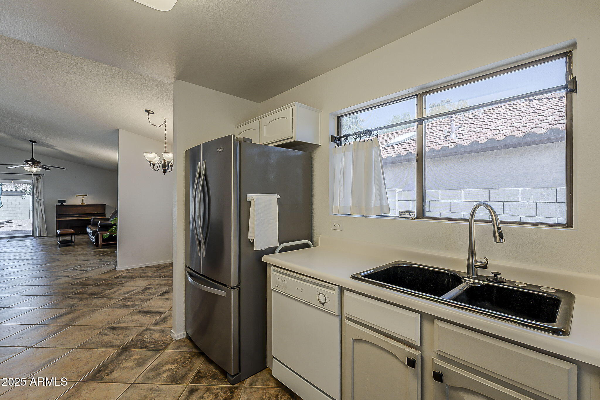 1322 S PARKCREST Street