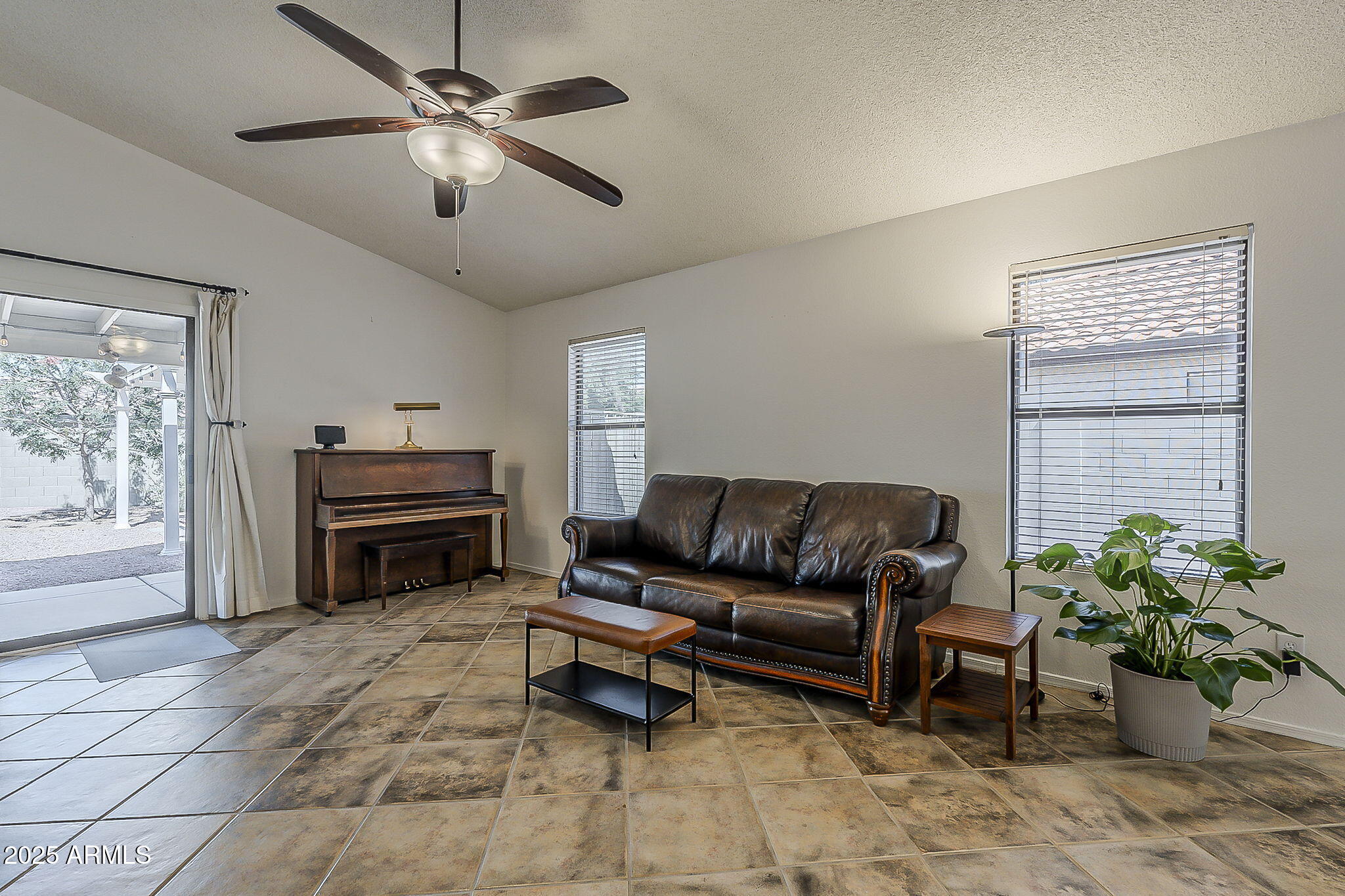 1322 S PARKCREST Street