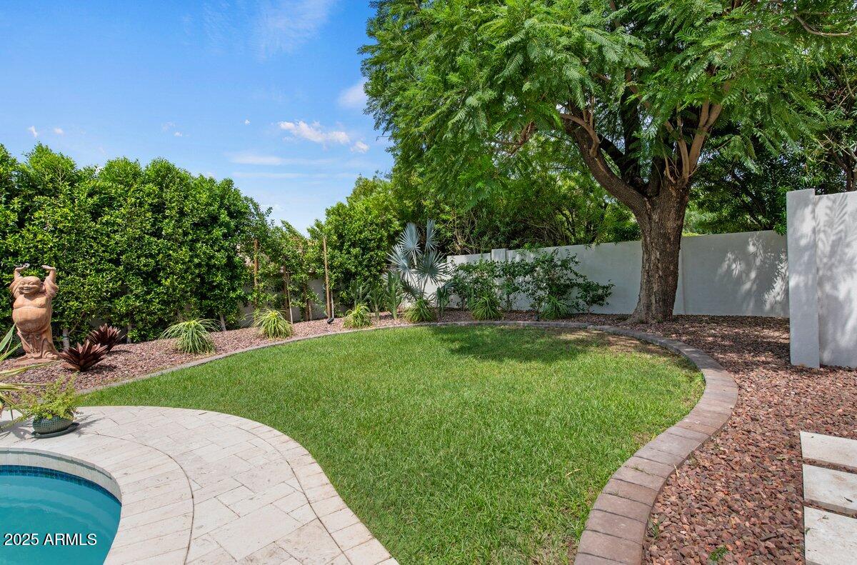 8332 E SAN SIMON Drive