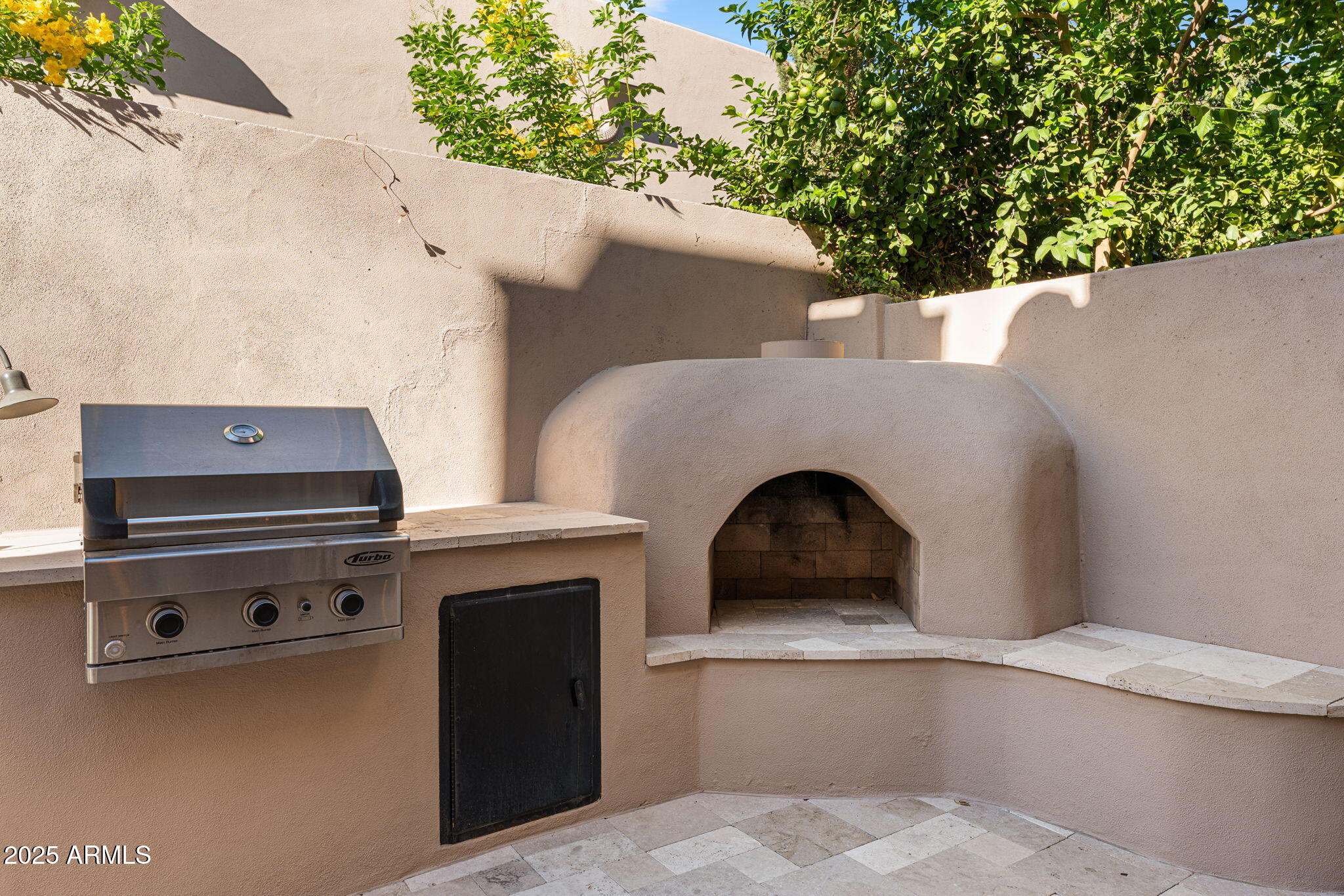 7266 E DEL ACERO Drive