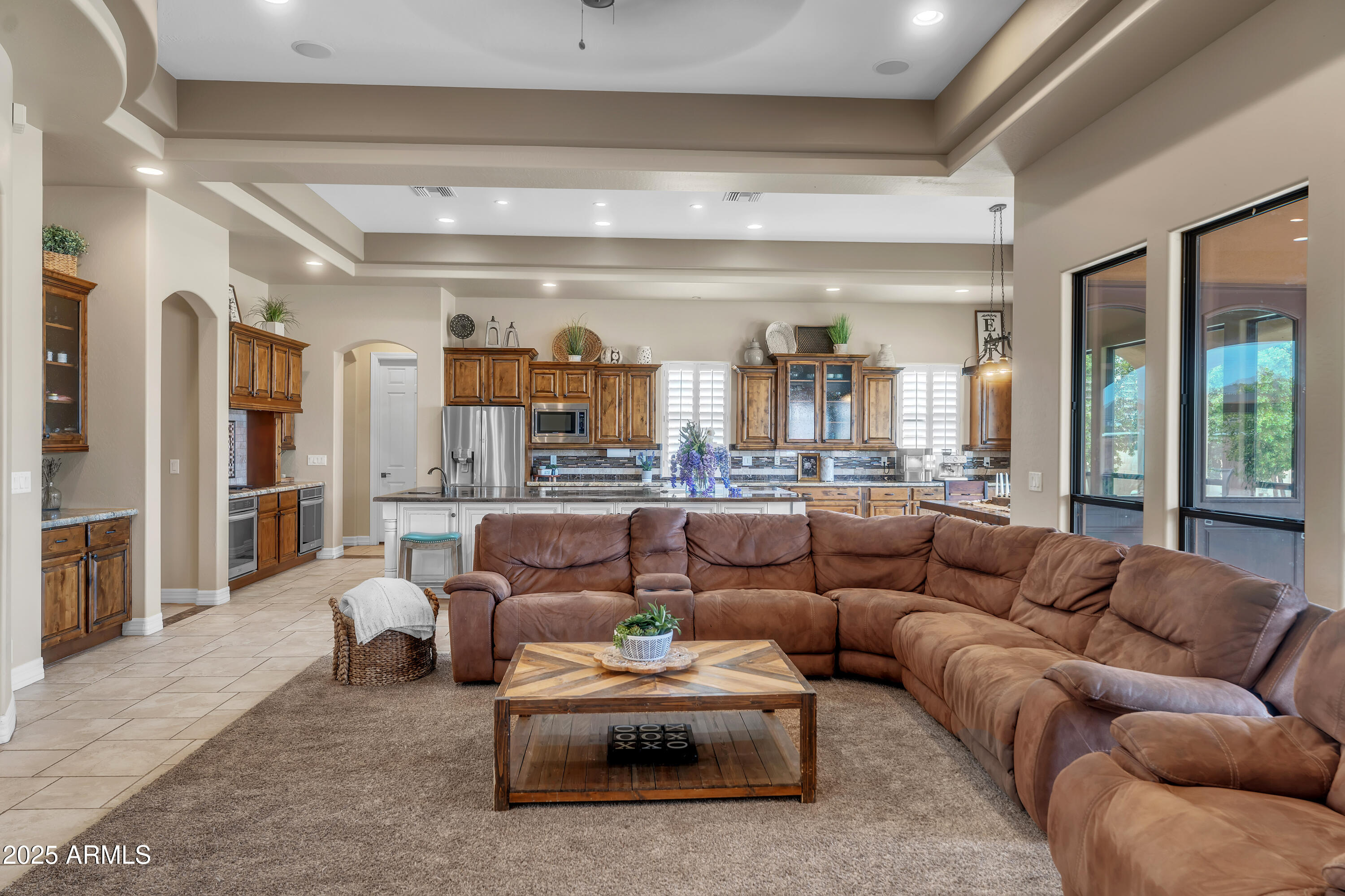 810 W HIDDEN VALLEY Drive