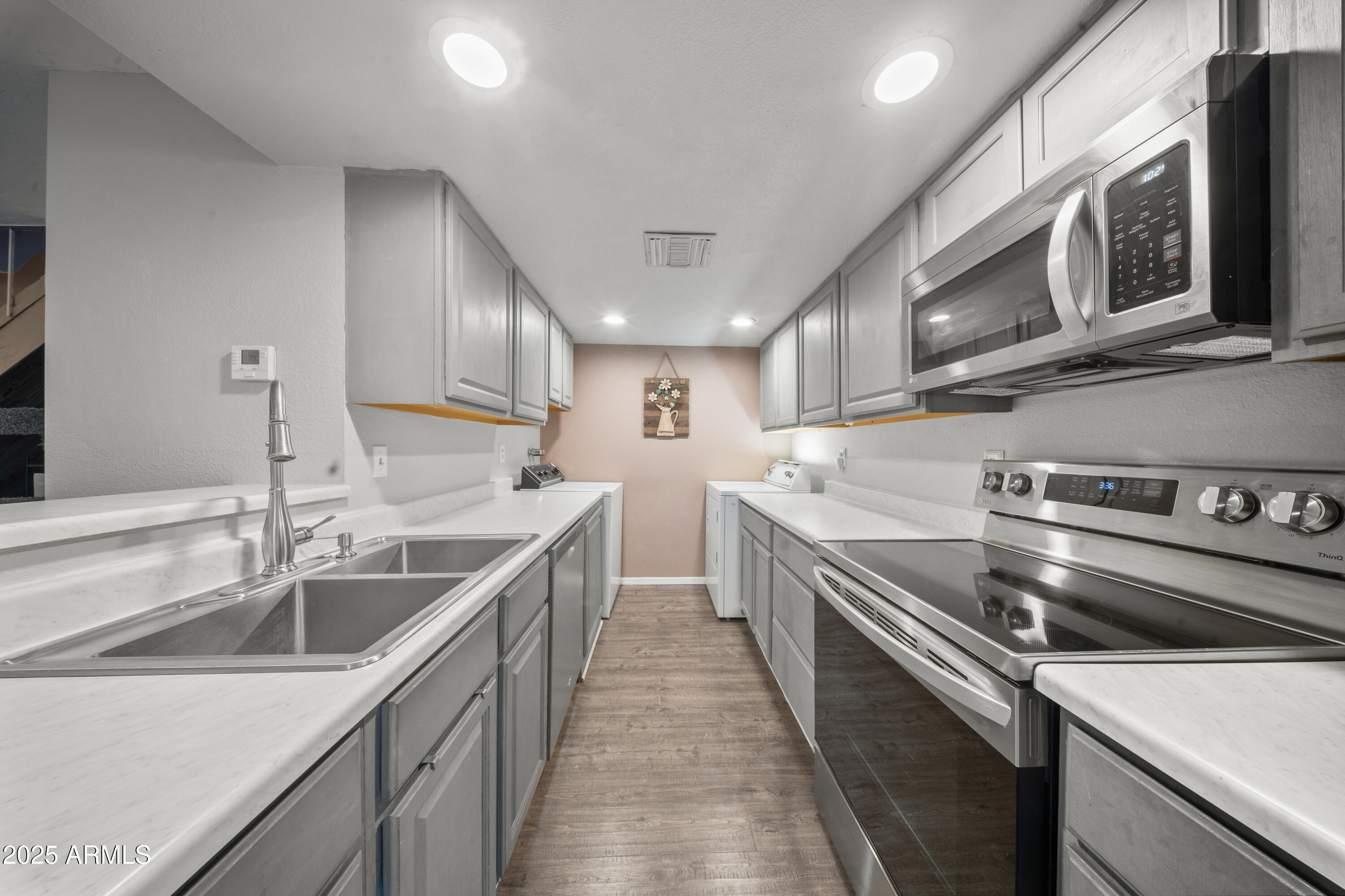 13226 N 3rd Place