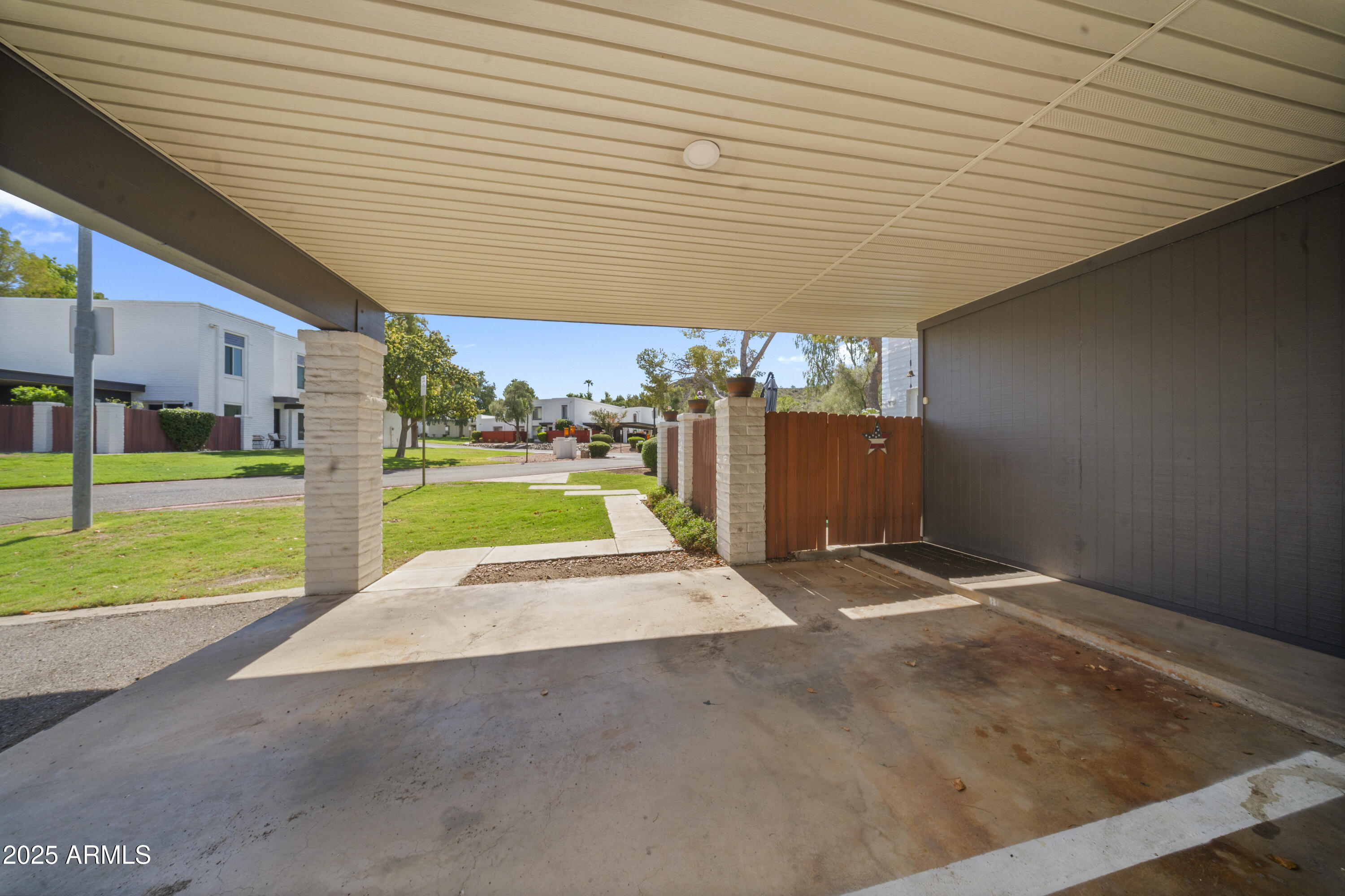13226 N 3rd Place