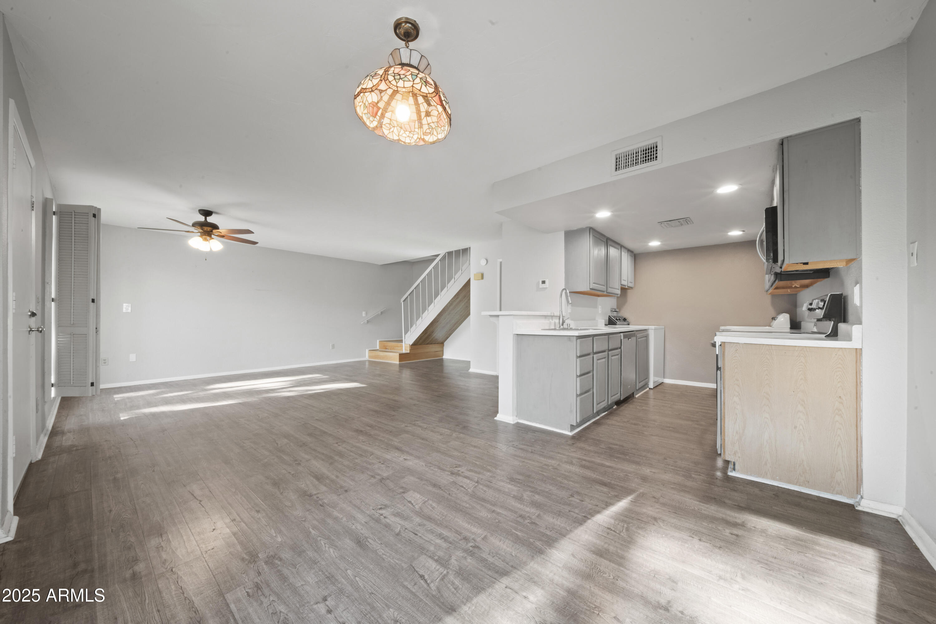 13226 N 3rd Place
