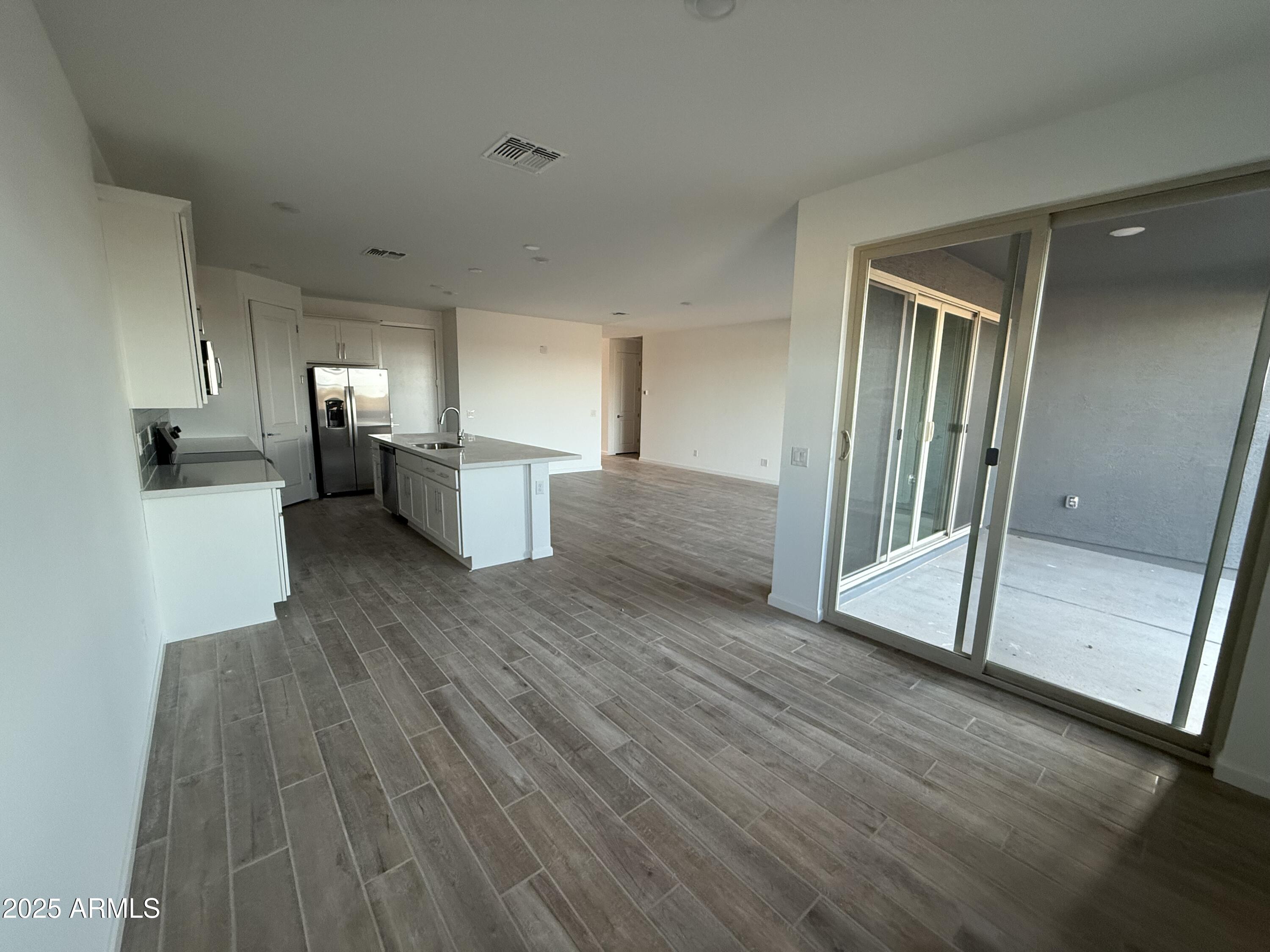 6498 E FIDDLENECK Way