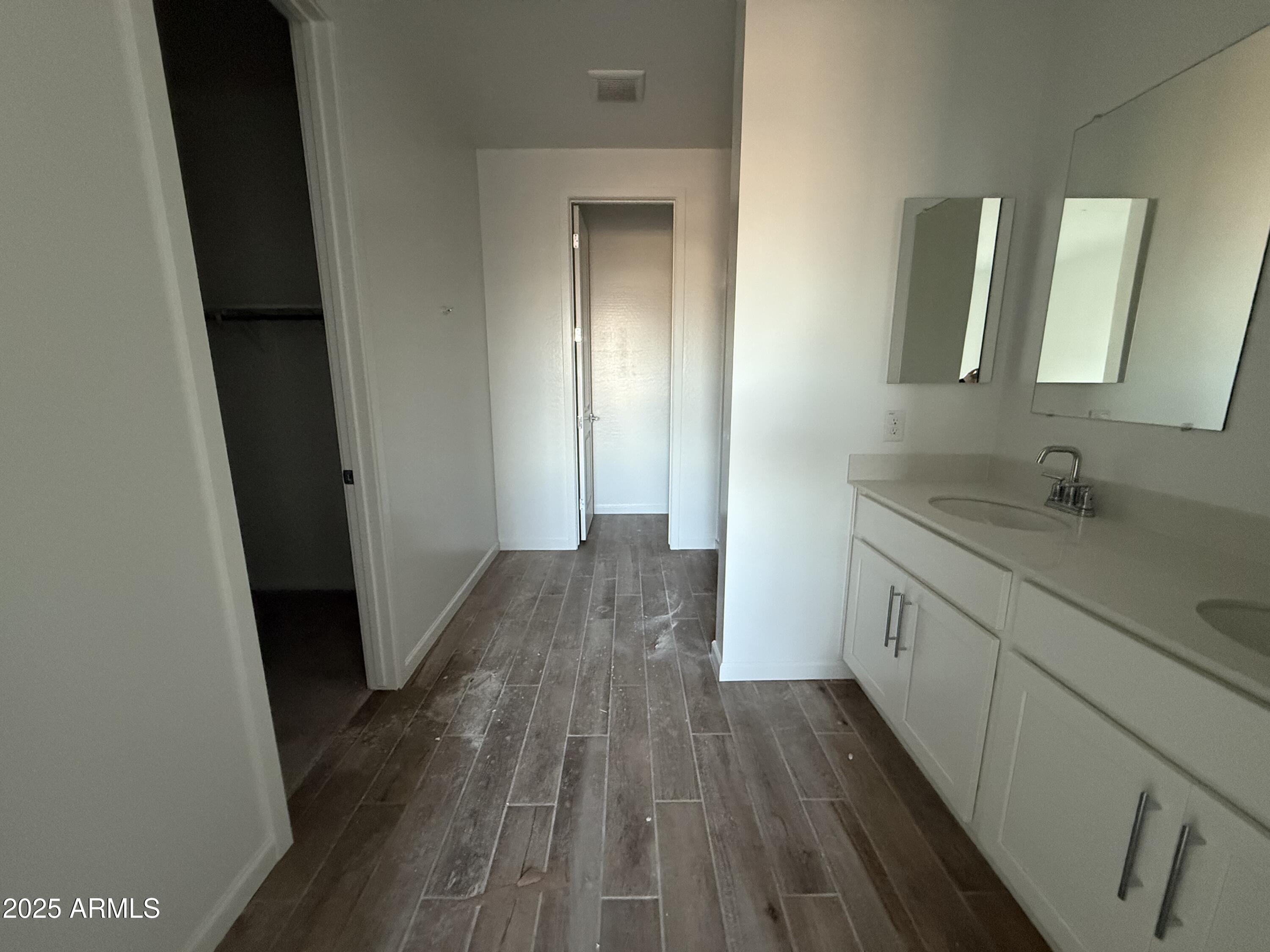 6498 E FIDDLENECK Way