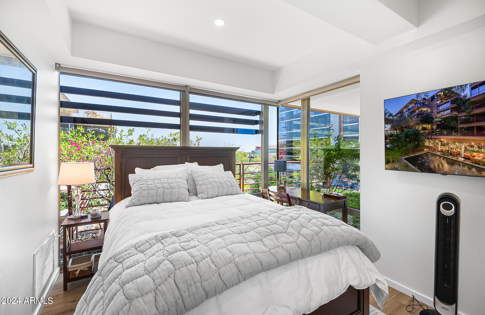 7117 E RANCHO VISTA Drive, 4011