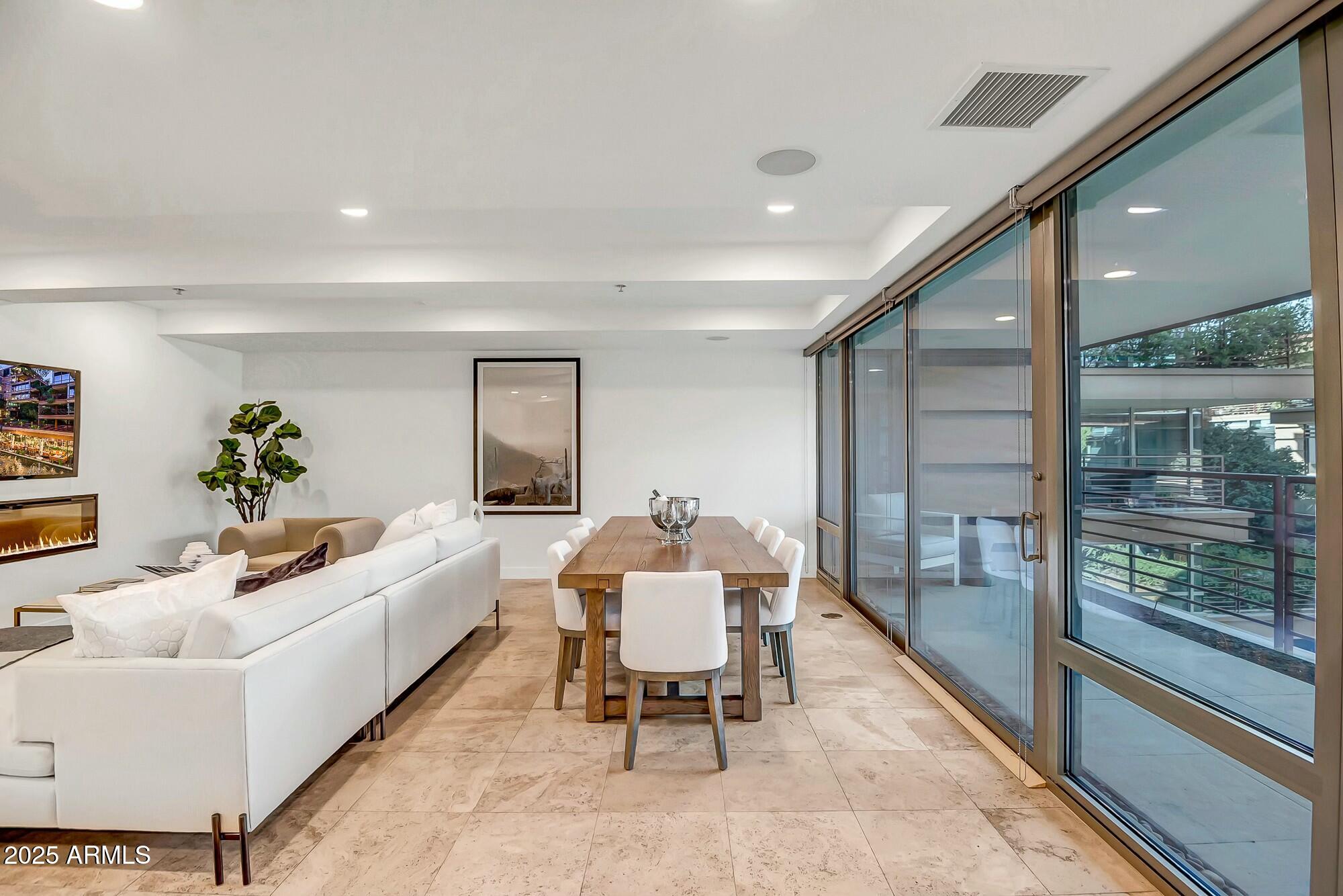 7121 E RANCHO VISTA Drive, 5011