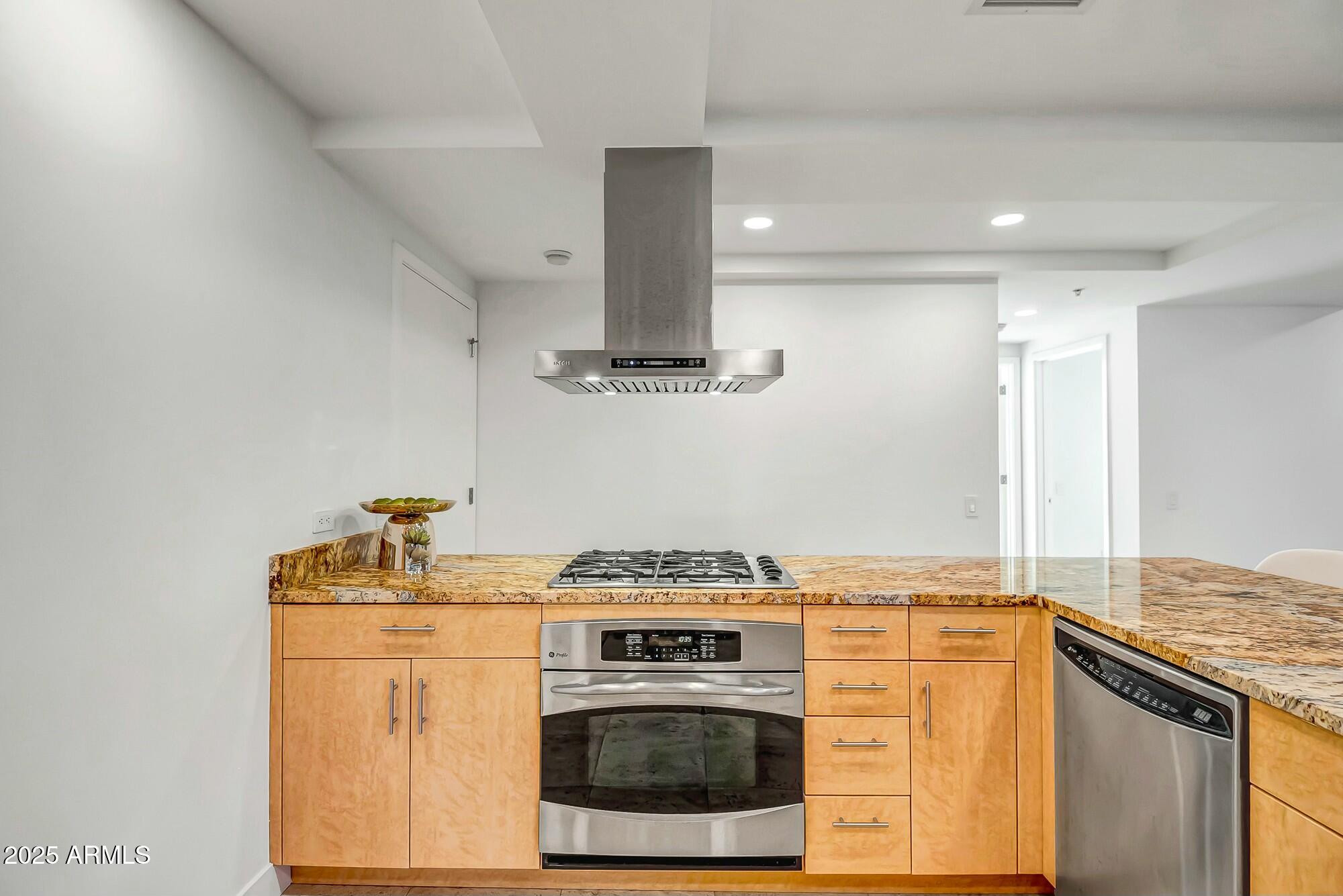 7121 E RANCHO VISTA Drive, 5011