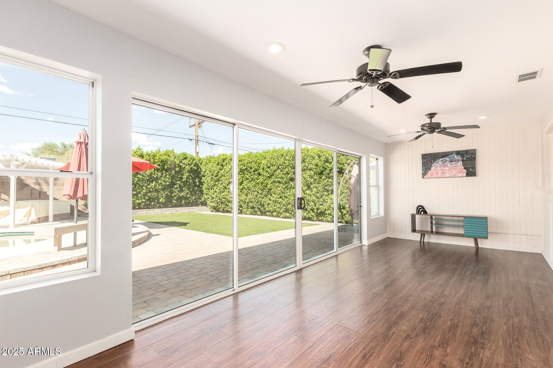 6926 E CULVER Street