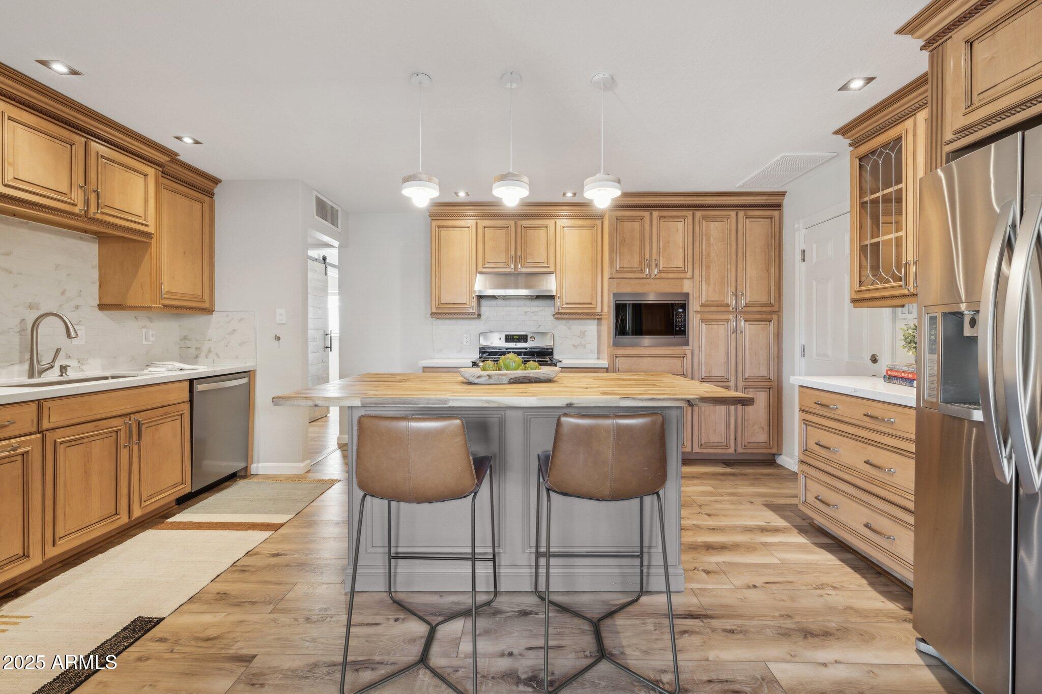 6926 E CULVER Street