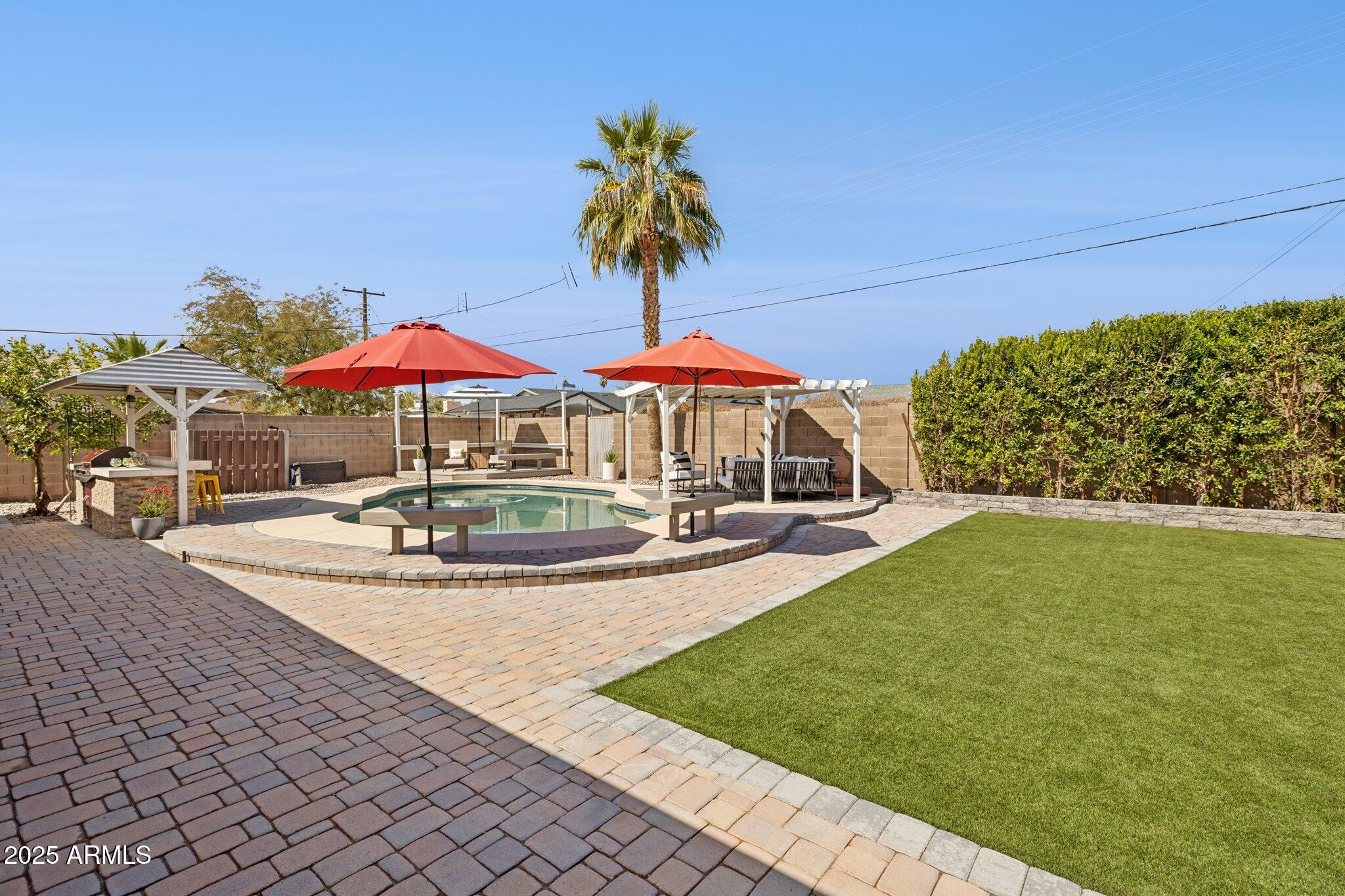 6926 E CULVER Street