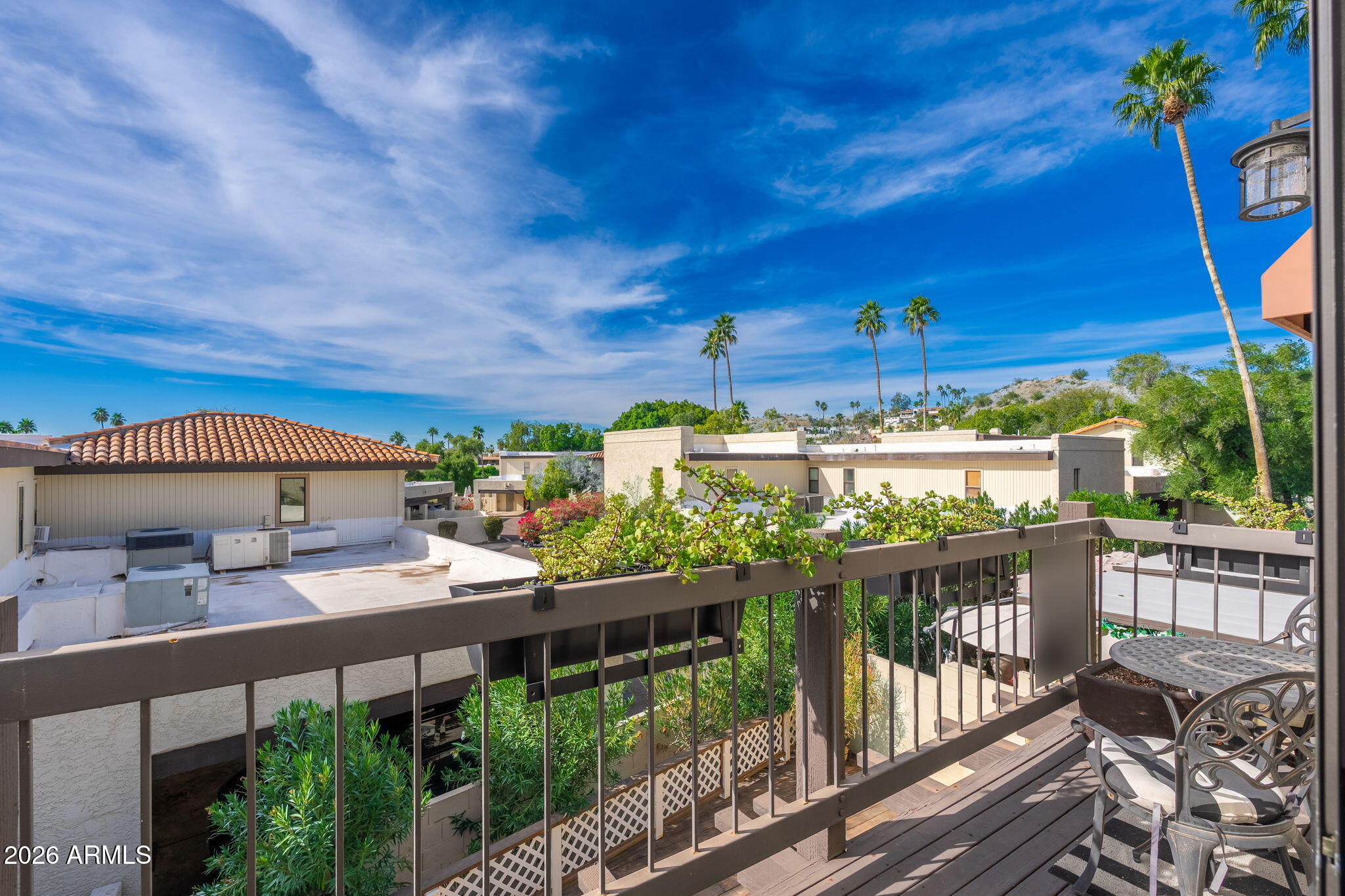 1811 E HAYWARD Avenue, 1