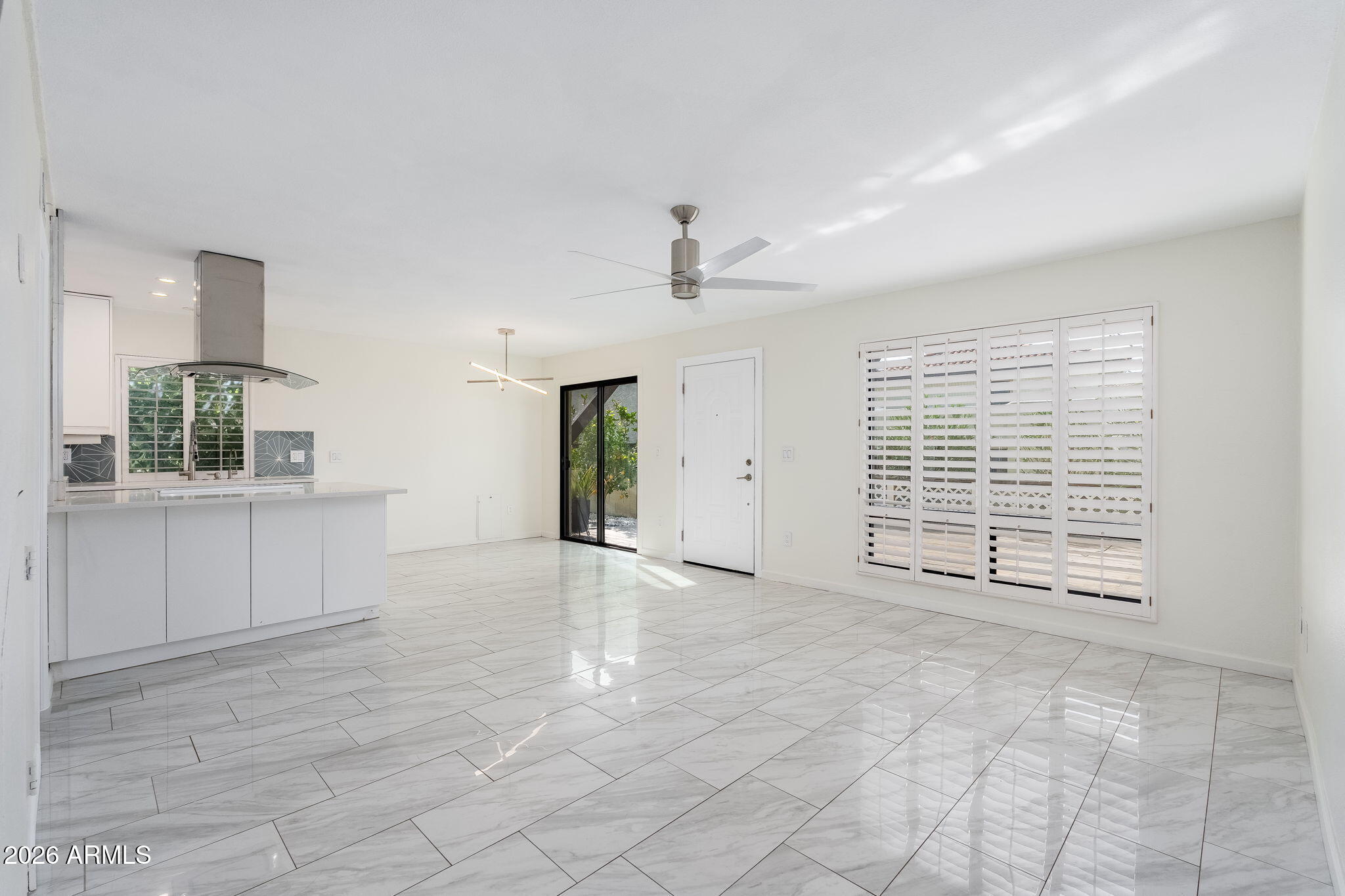 1811 E HAYWARD Avenue, 1