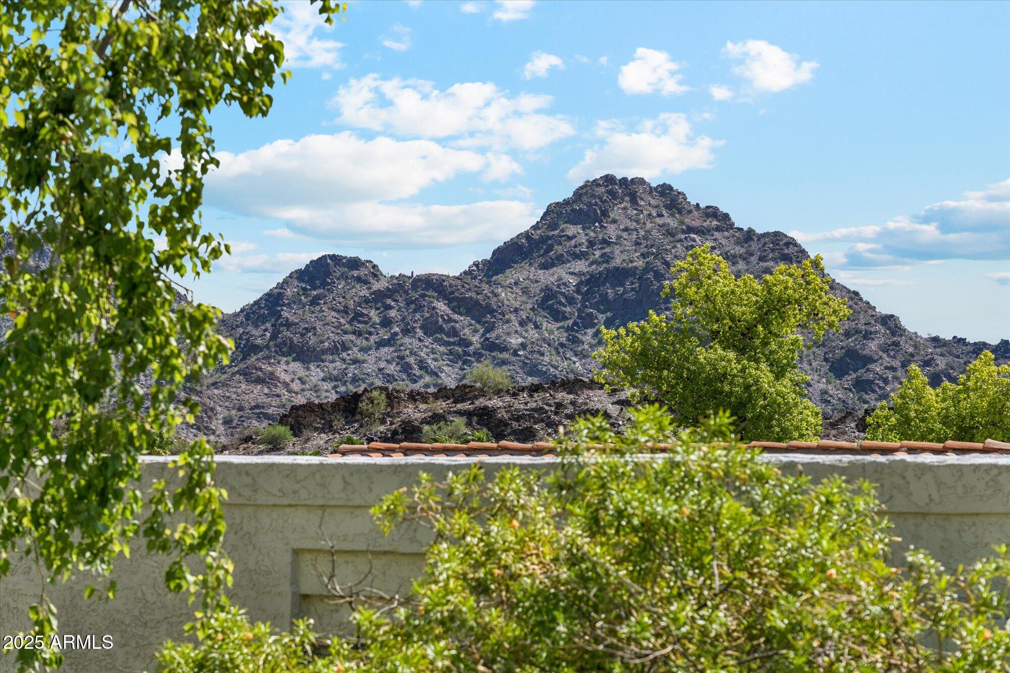 1811 E HAYWARD Avenue, 1