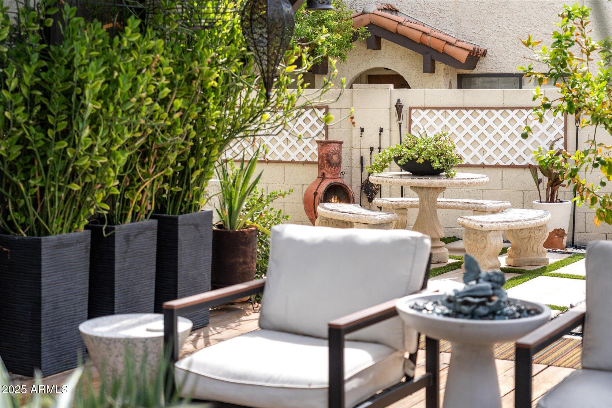 1811 E HAYWARD Avenue, 1