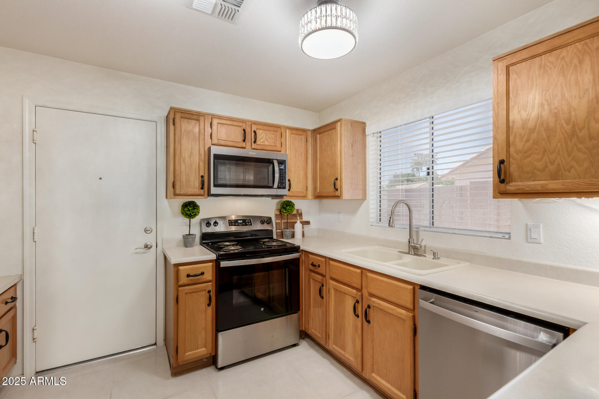 4314 E CHUCKWALLA Canyon