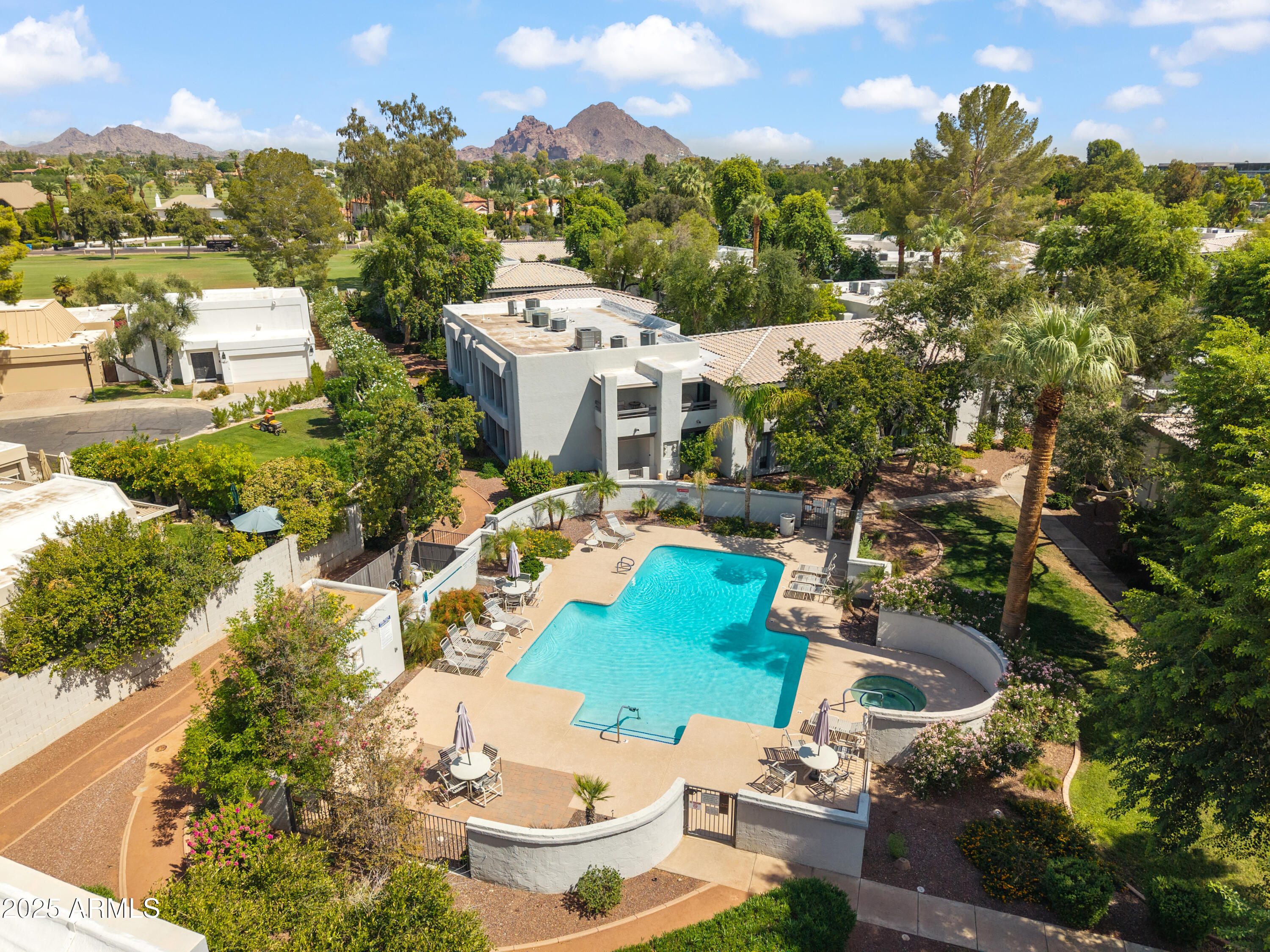 5201 N 24TH Street, 206