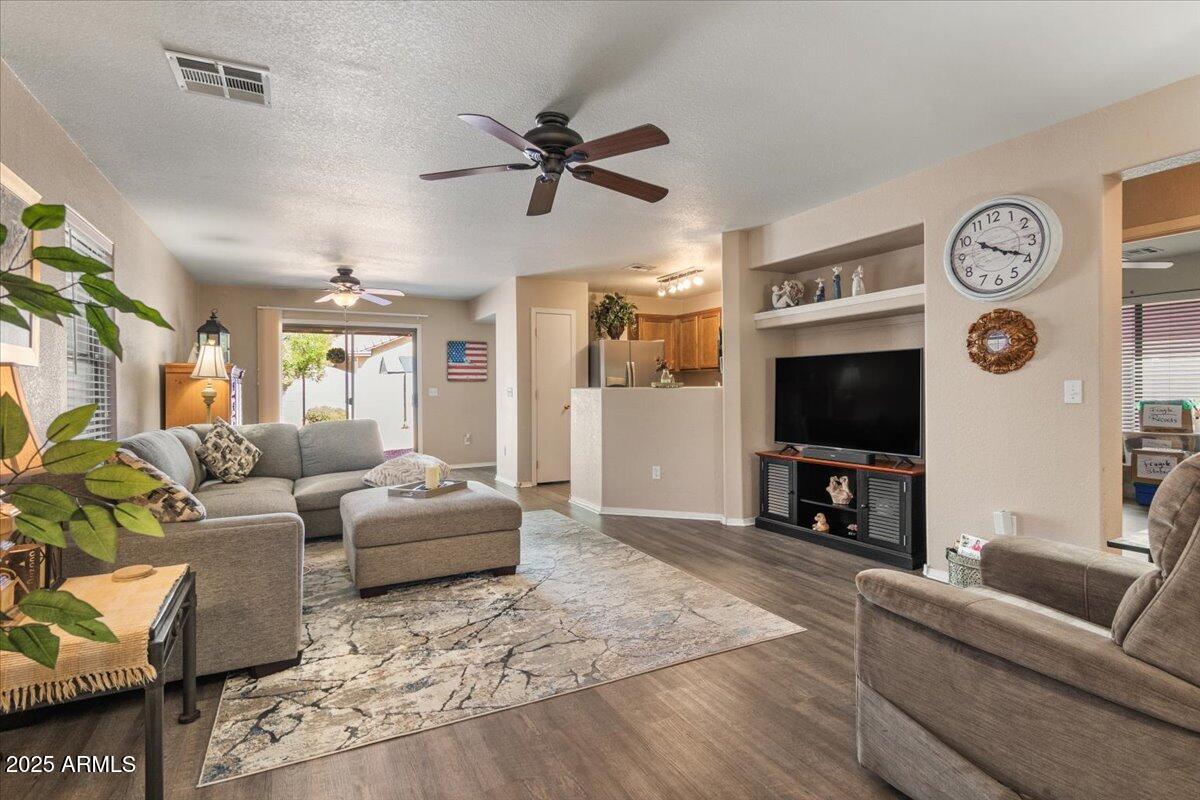 46150 W WINDMILL Drive