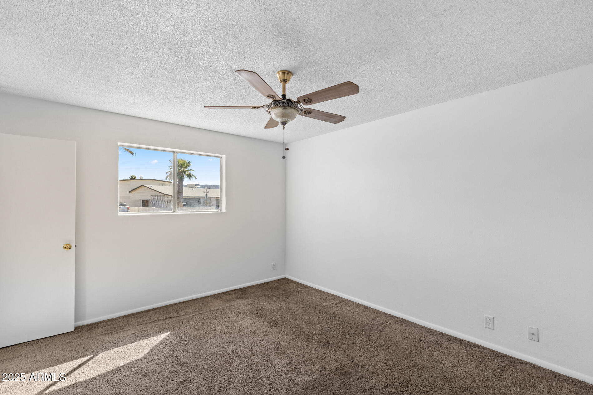2230 E CHIPMAN Road, Phoenix