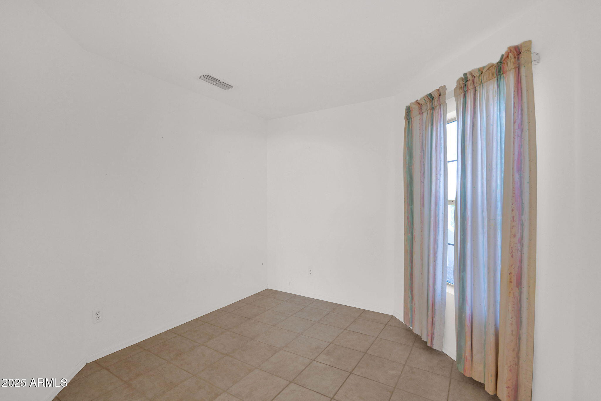 14814 W PICCADILLY Road