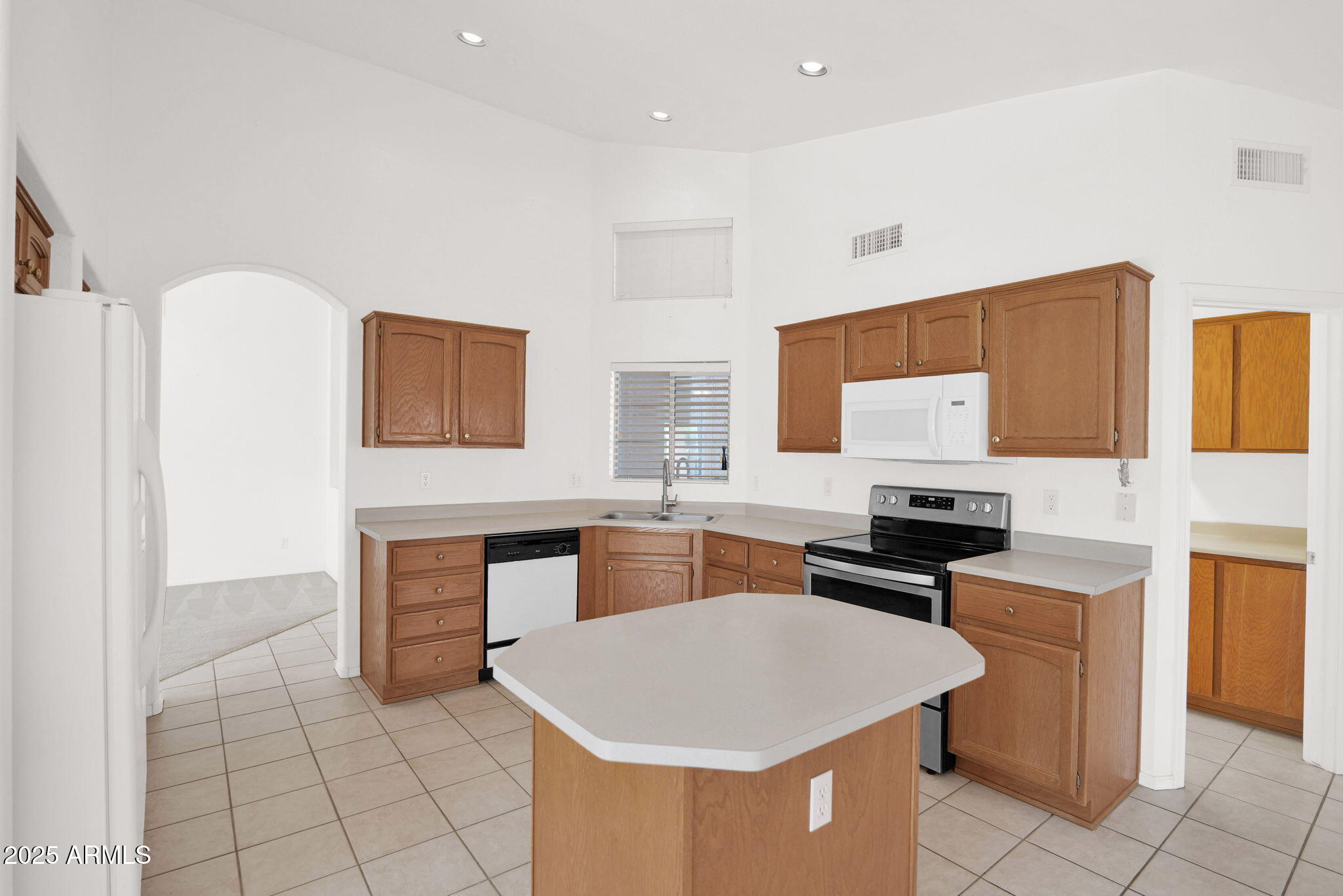 14814 W PICCADILLY Road