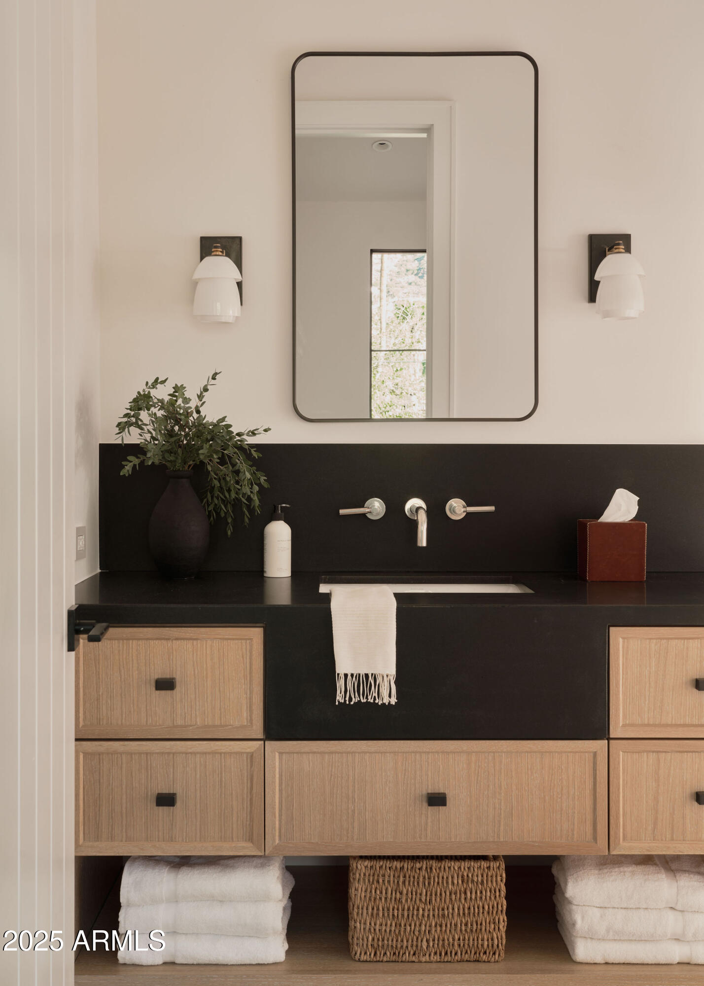 4600 N Rubicon Avenue, 2