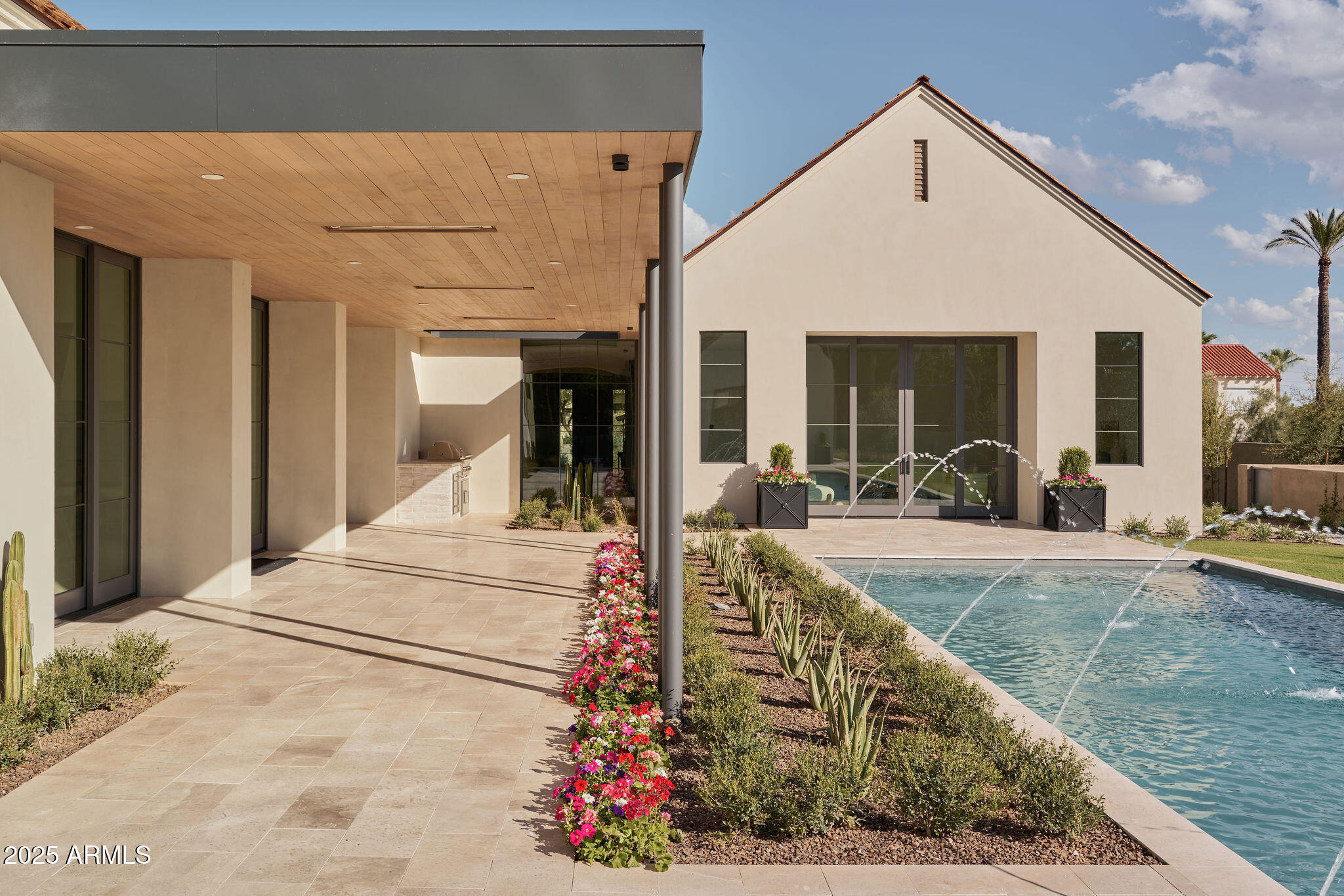 4600 N Rubicon Avenue, 2