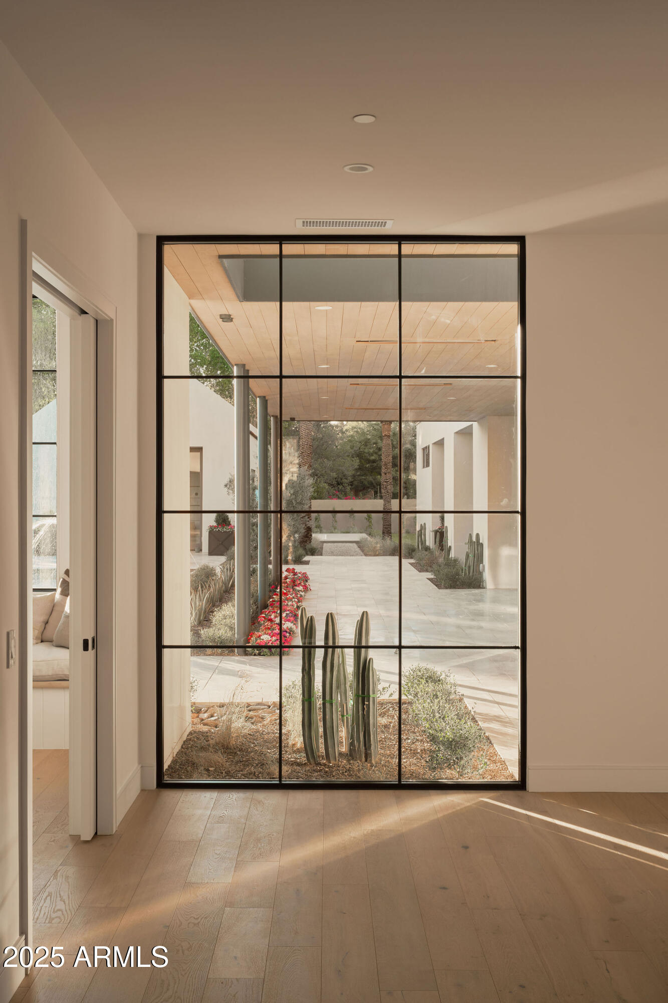 4600 N Rubicon Avenue, 2