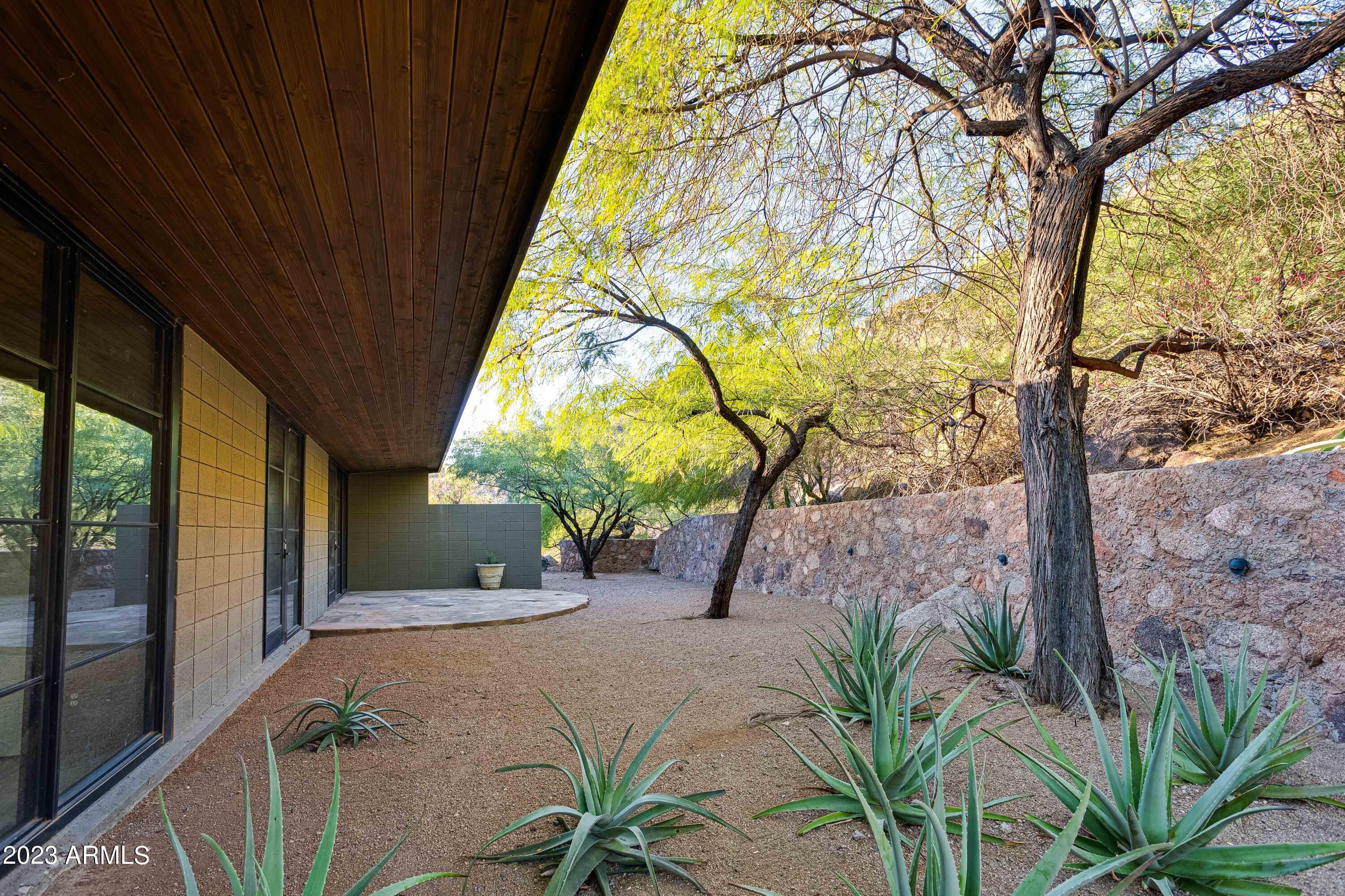 5320 E Wonderview Road