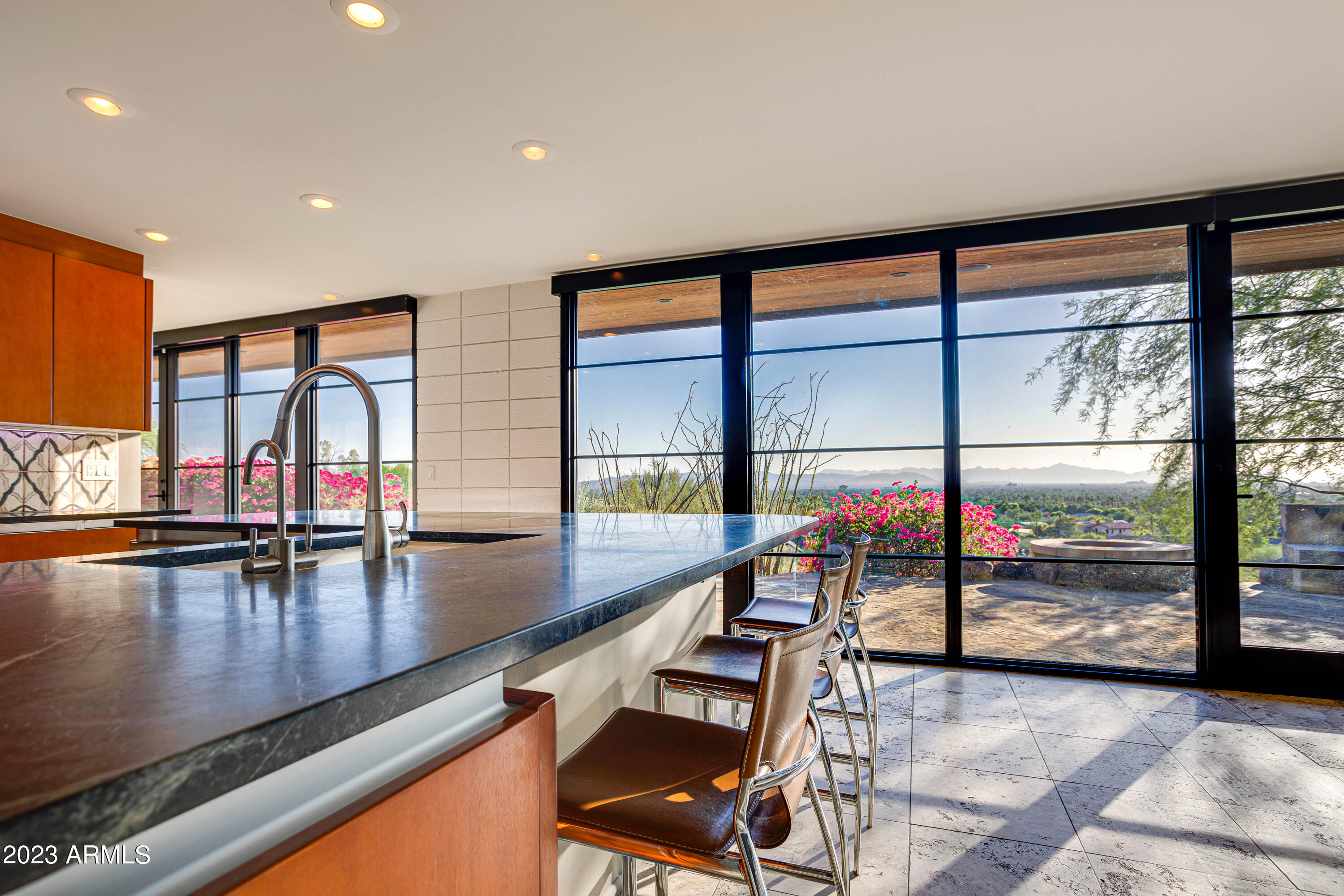 5320 E Wonderview Road