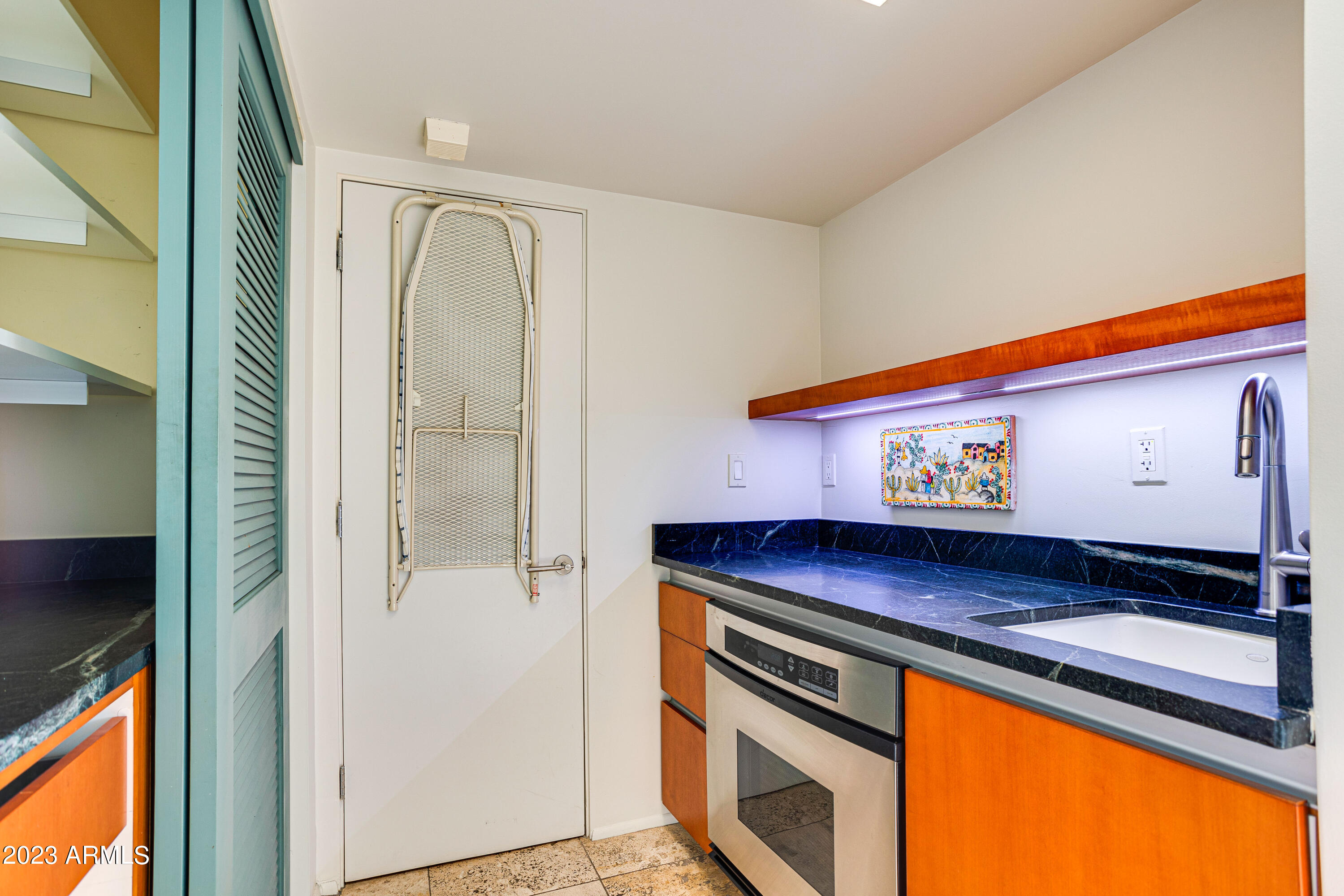 5320 E Wonderview Road