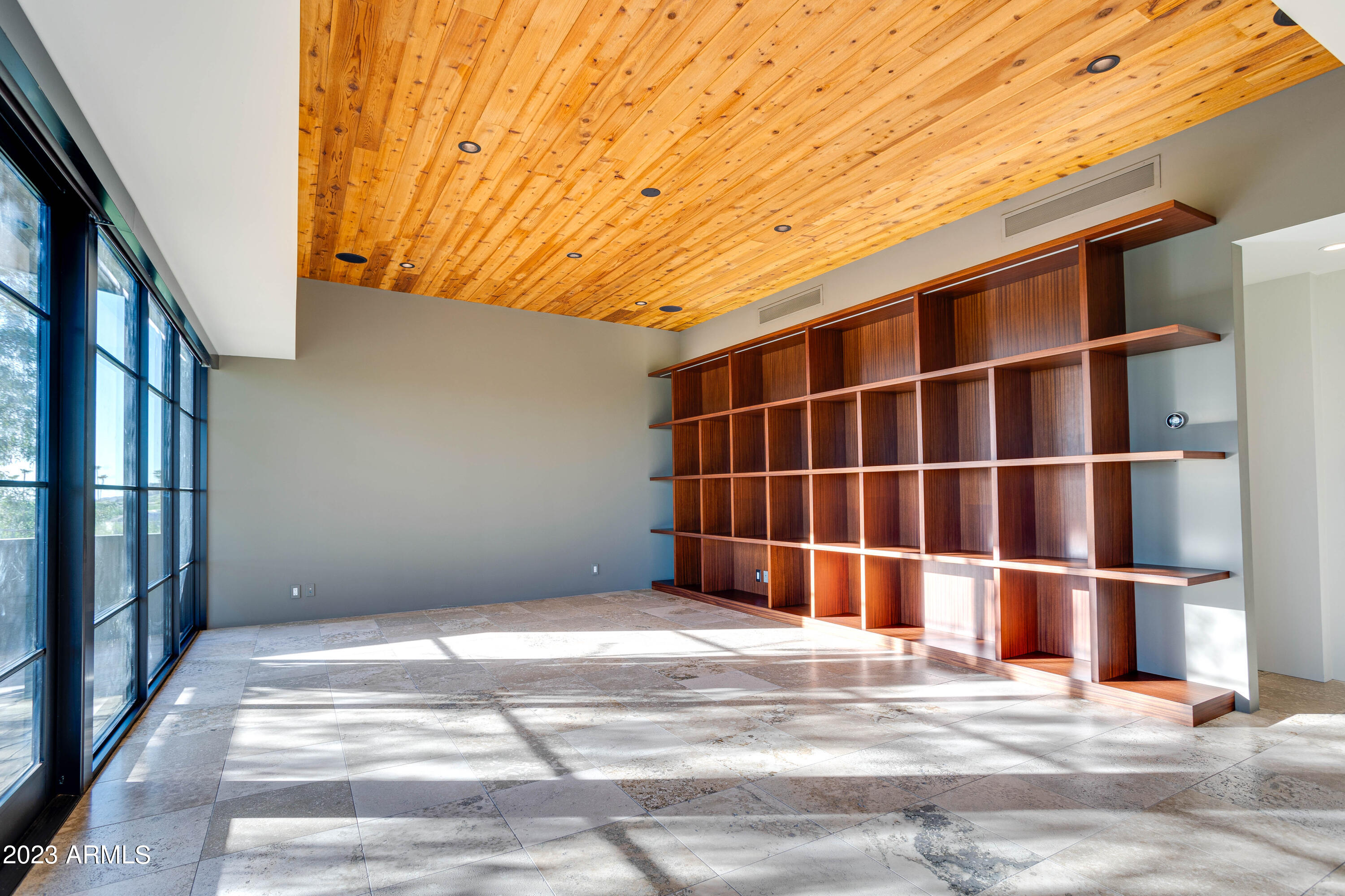 5320 E Wonderview Road