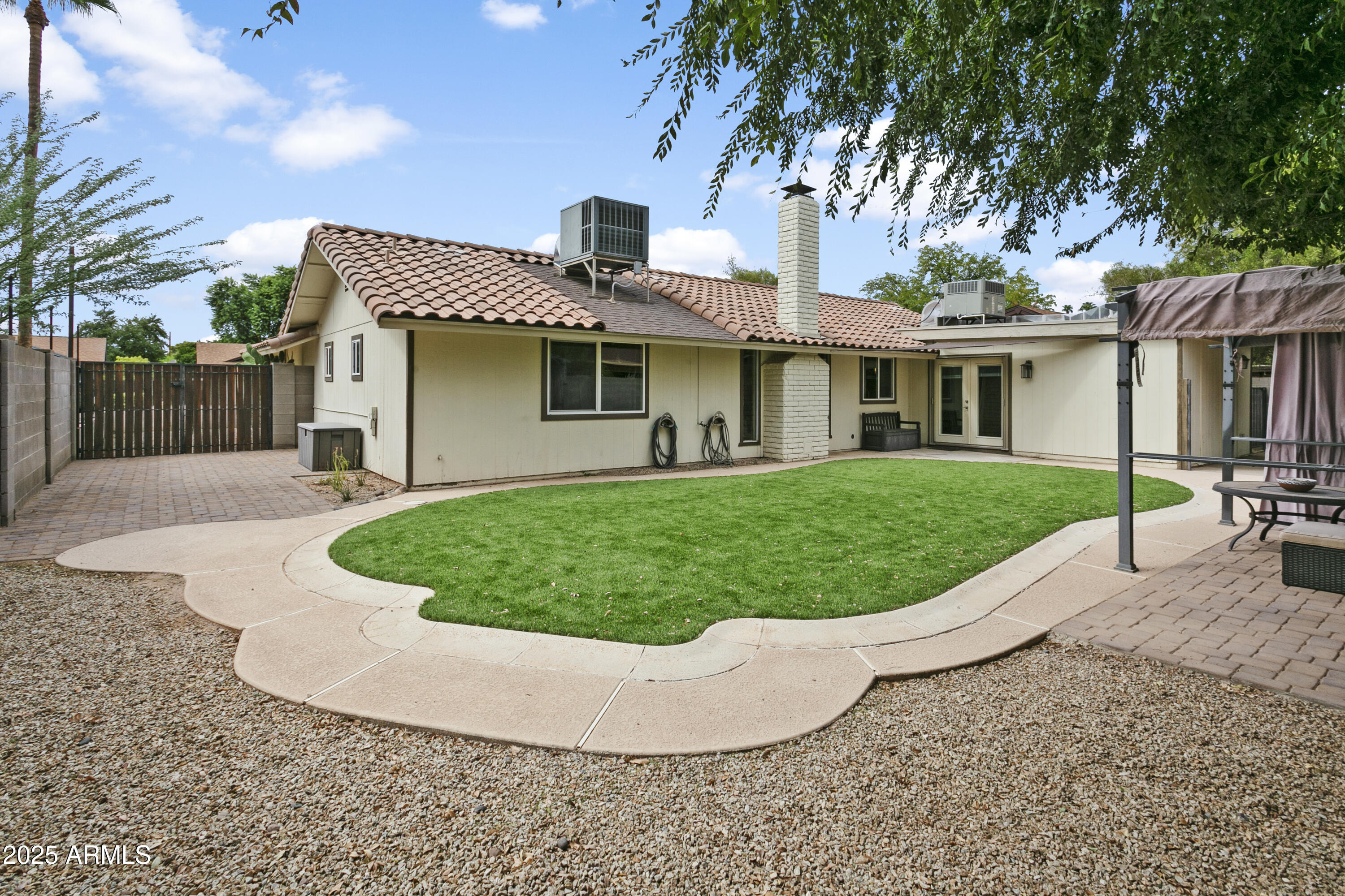 1808 W KEATING Avenue