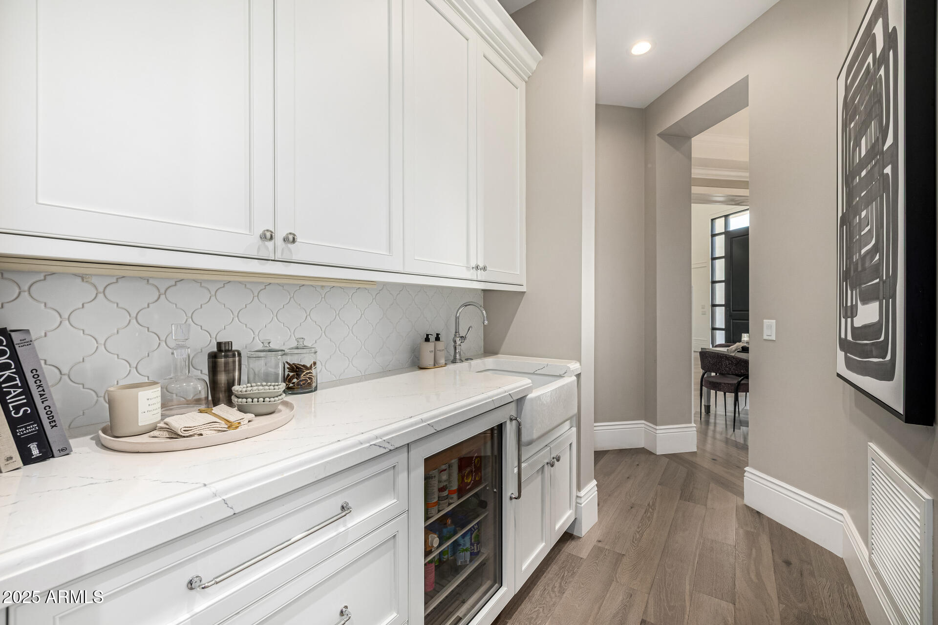 577 W HORSESHOE Place