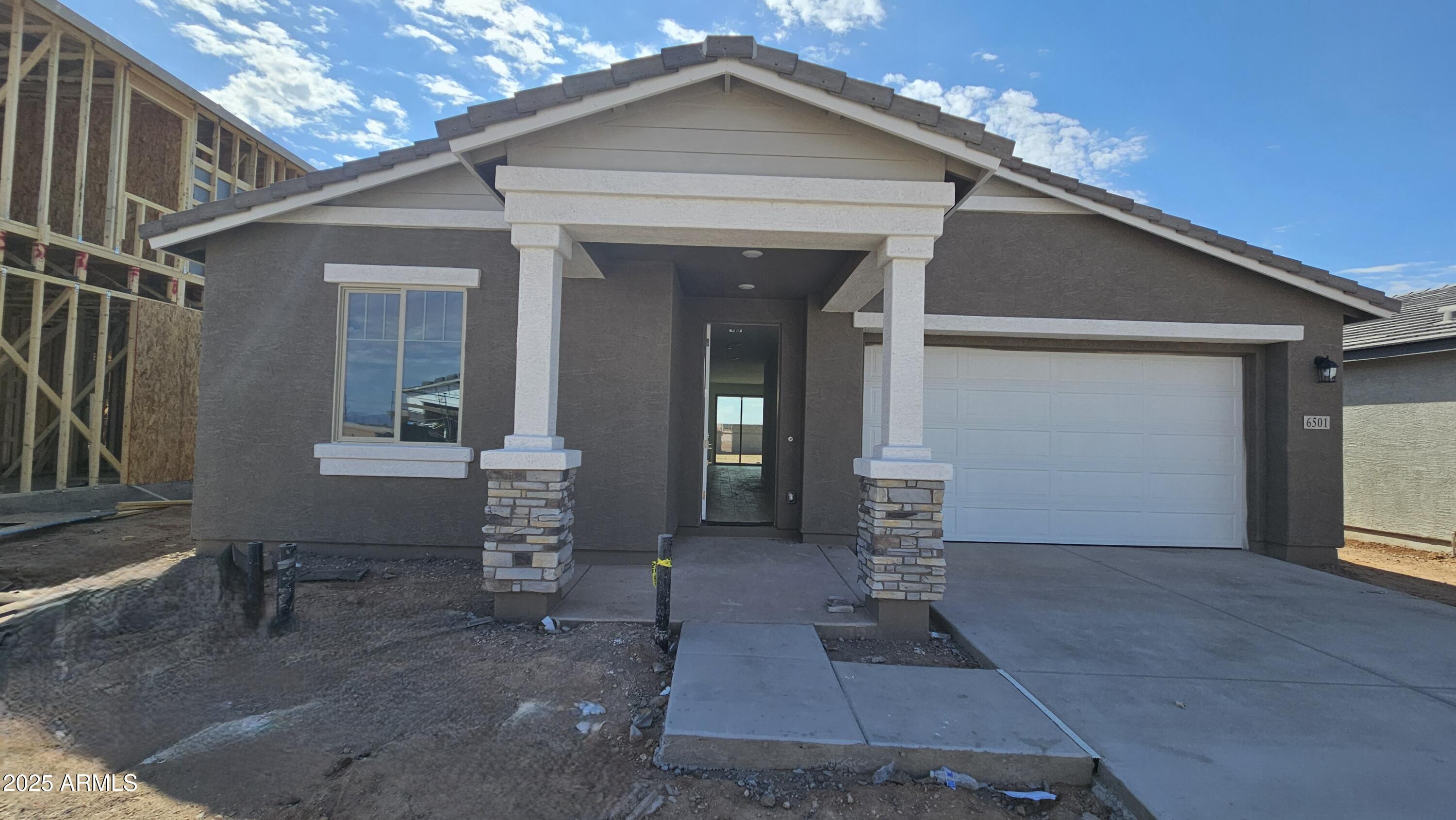 6501 E FIDDLENECK Way