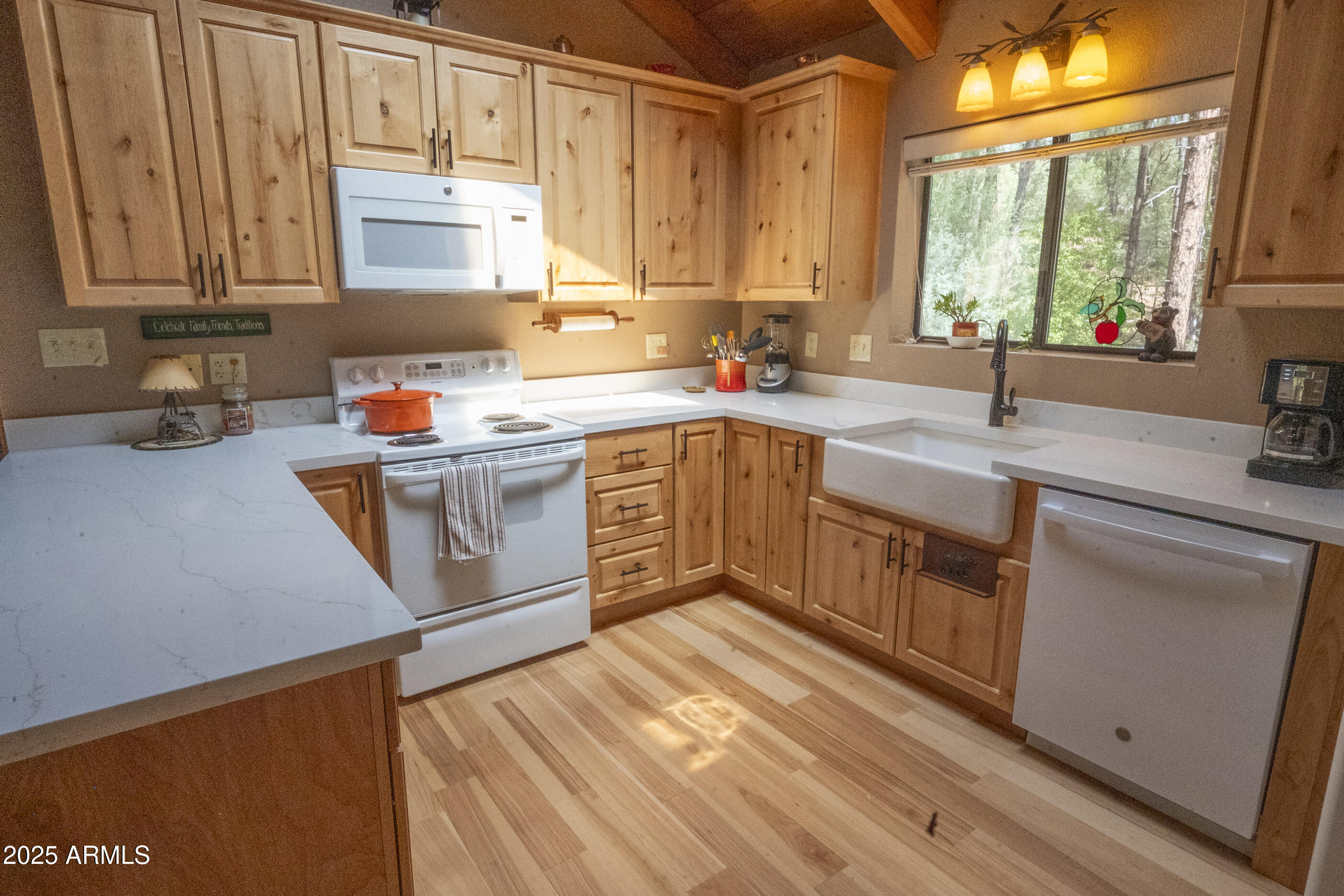 3570 N PINE VIEW Drive