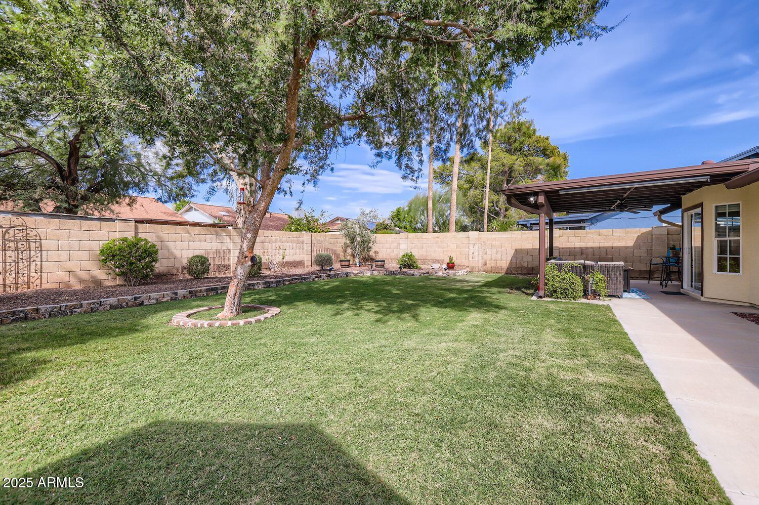 250 W PIUTE Avenue