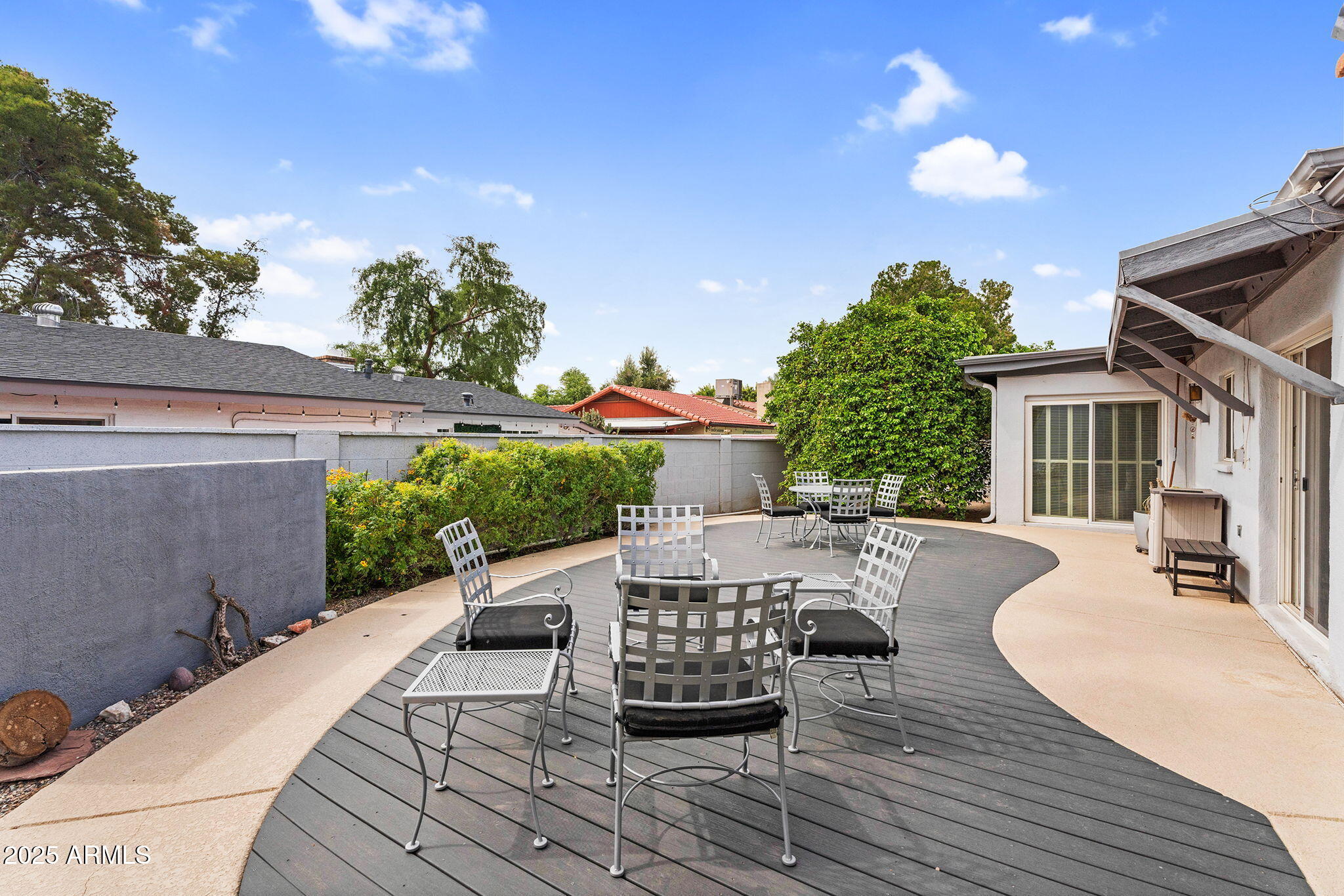 1515 W PALMAIRE Avenue